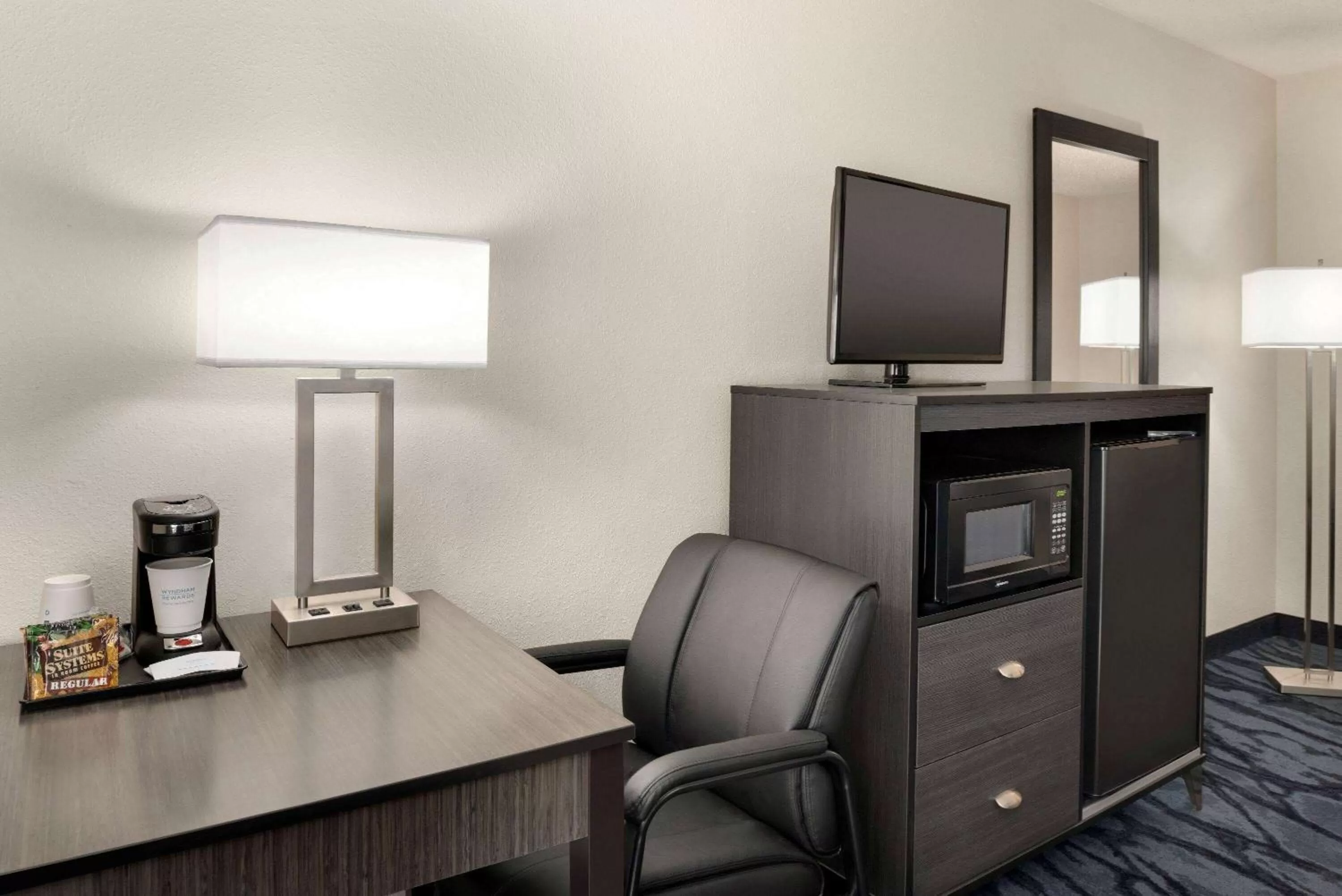 Photo of the whole room in Baymont by Wyndham Swanton