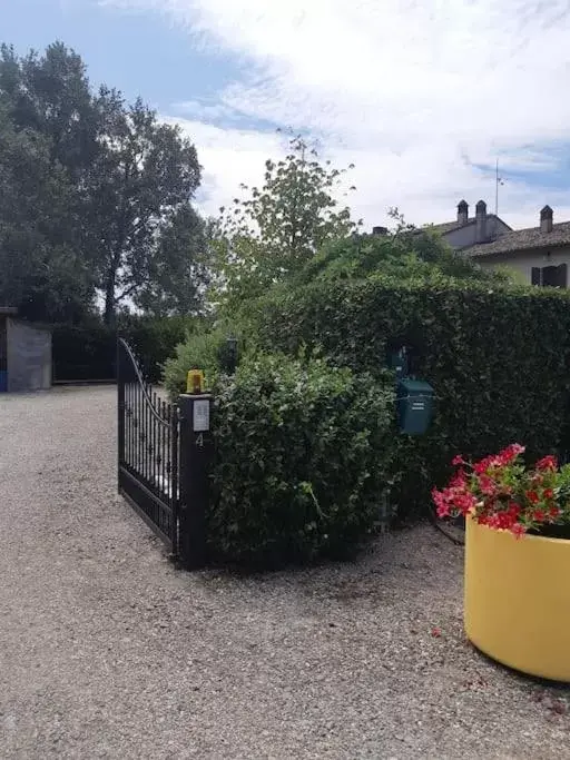 Facade/entrance in La Casa di Biba