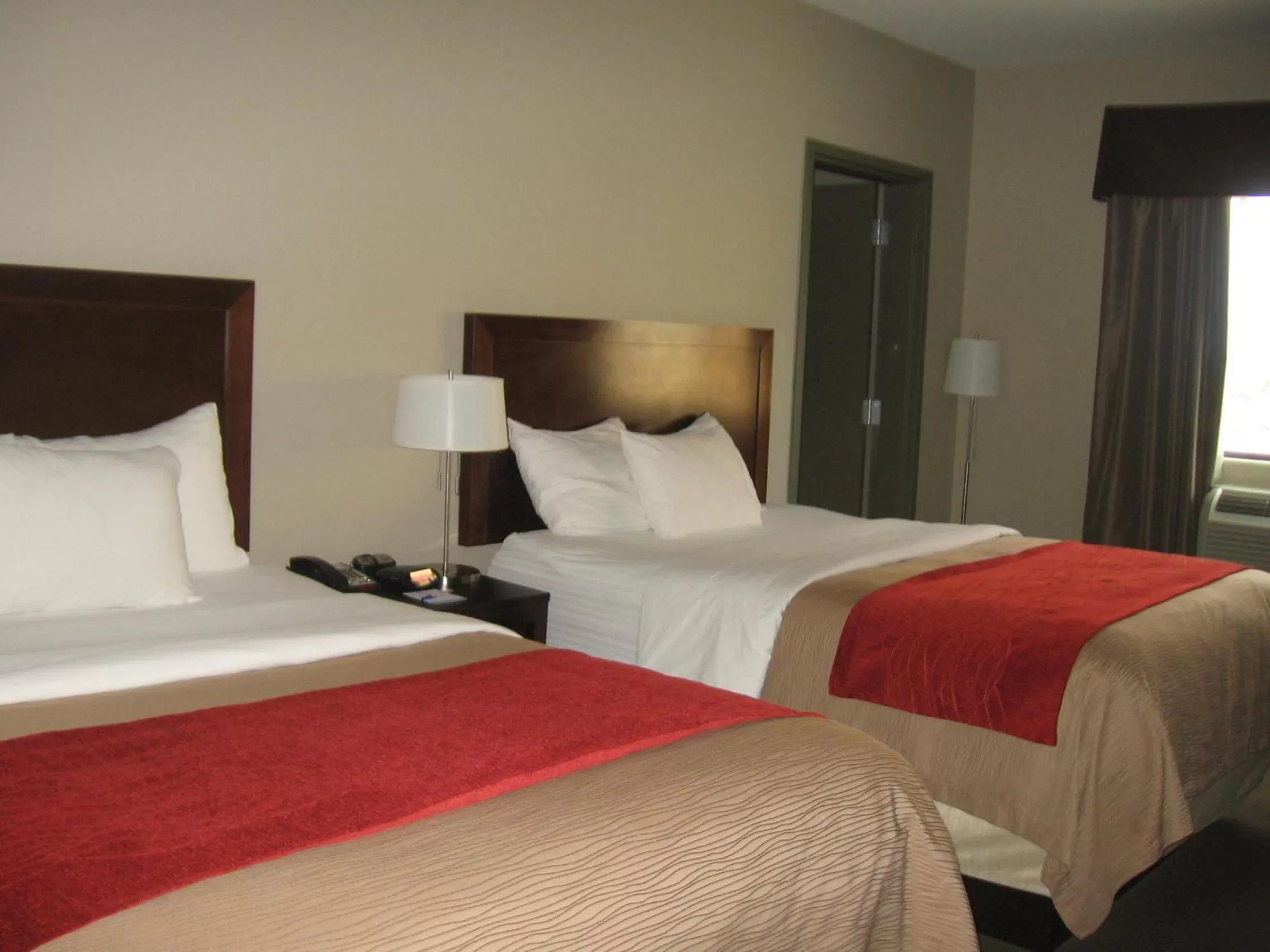 Bedroom, Bed in Baymont by Wyndham Columbus