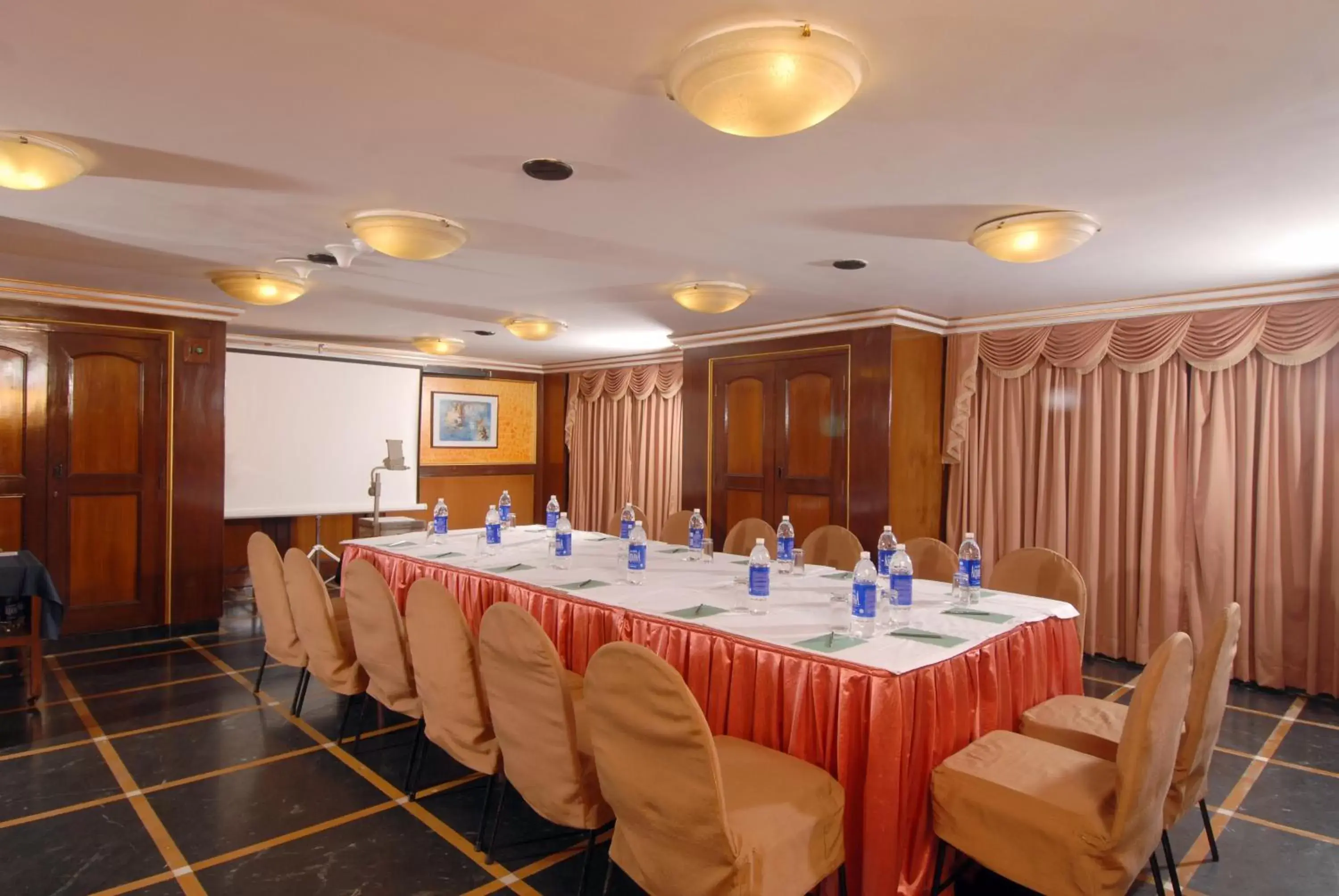 Meeting/conference room in Hotel Park View, Mumbai