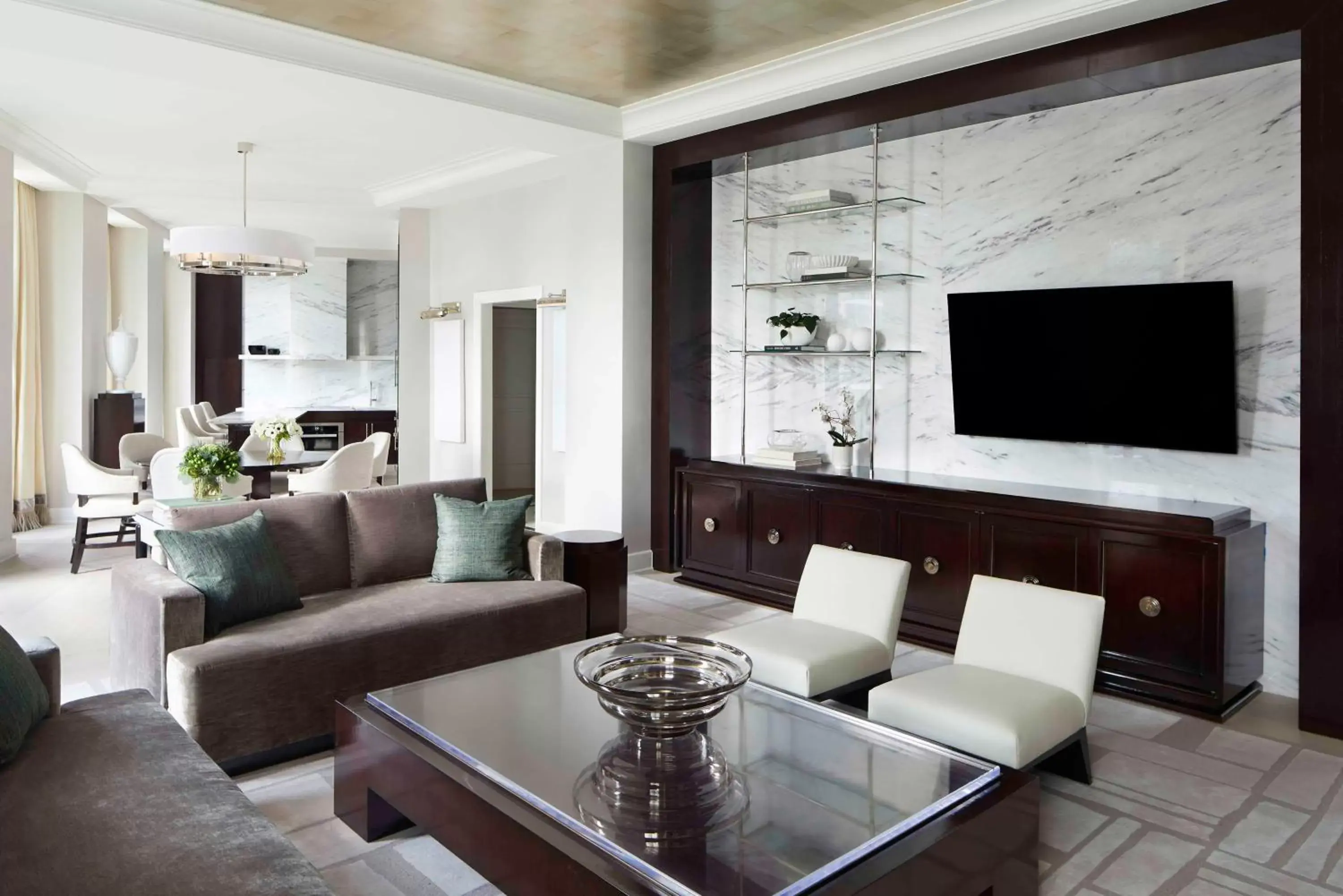 Living room, Seating Area in Waldorf Astoria Atlanta Buckhead