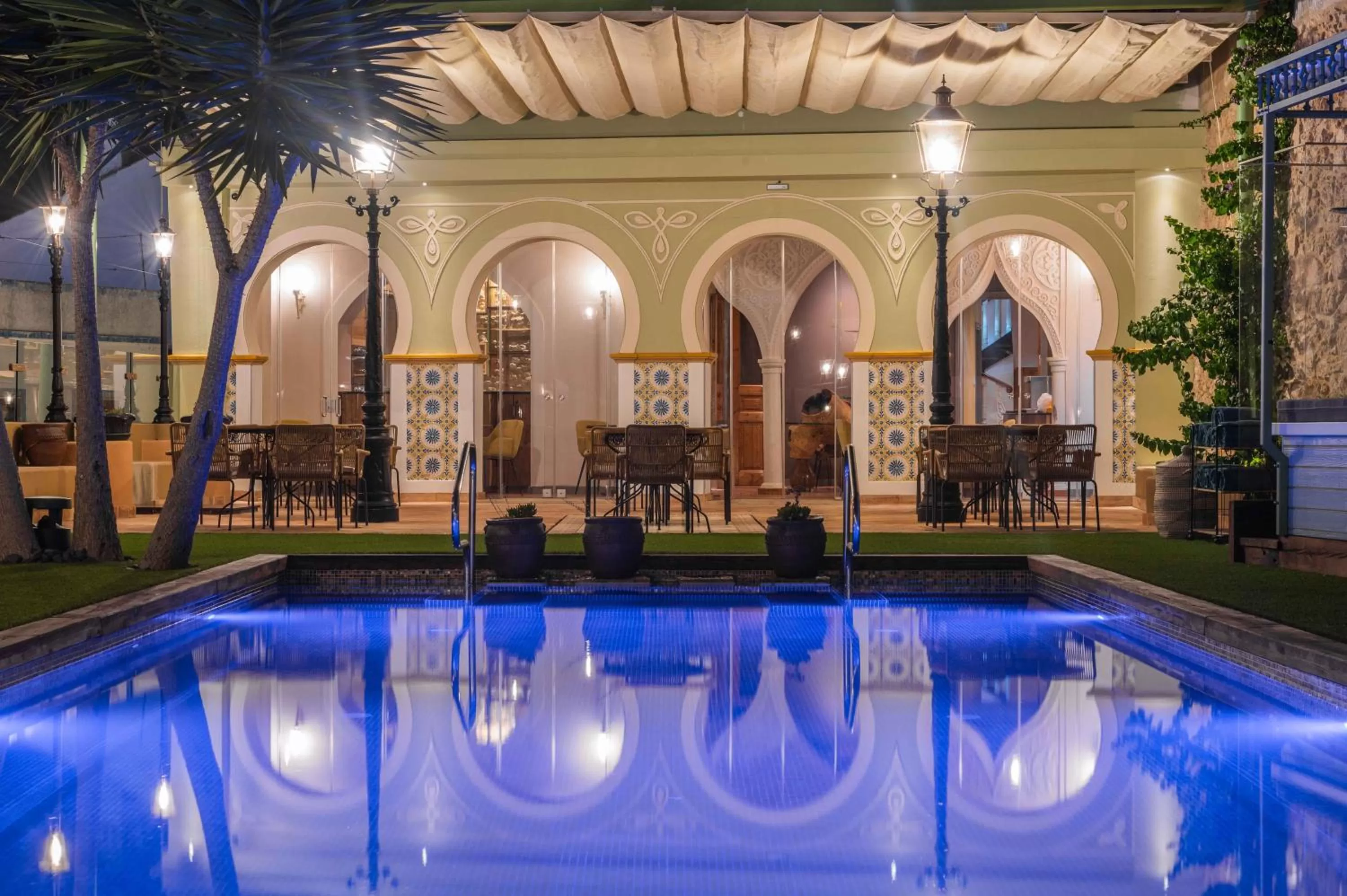 Swimming pool in Vila Origens Boutique Hotel Albufeira – Adults Only