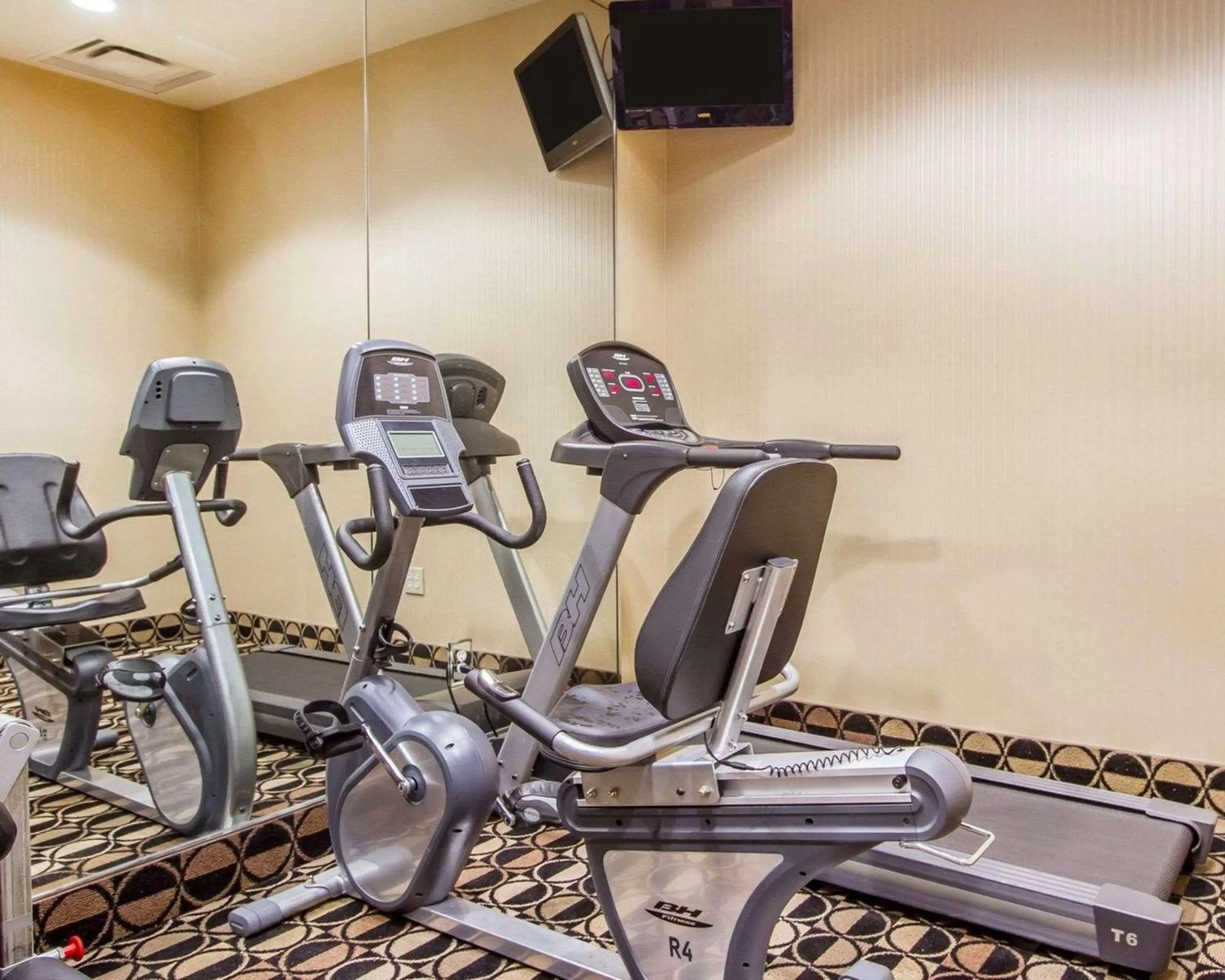 Fitness centre/facilities in Quality Inn & Suites Greenville I-65