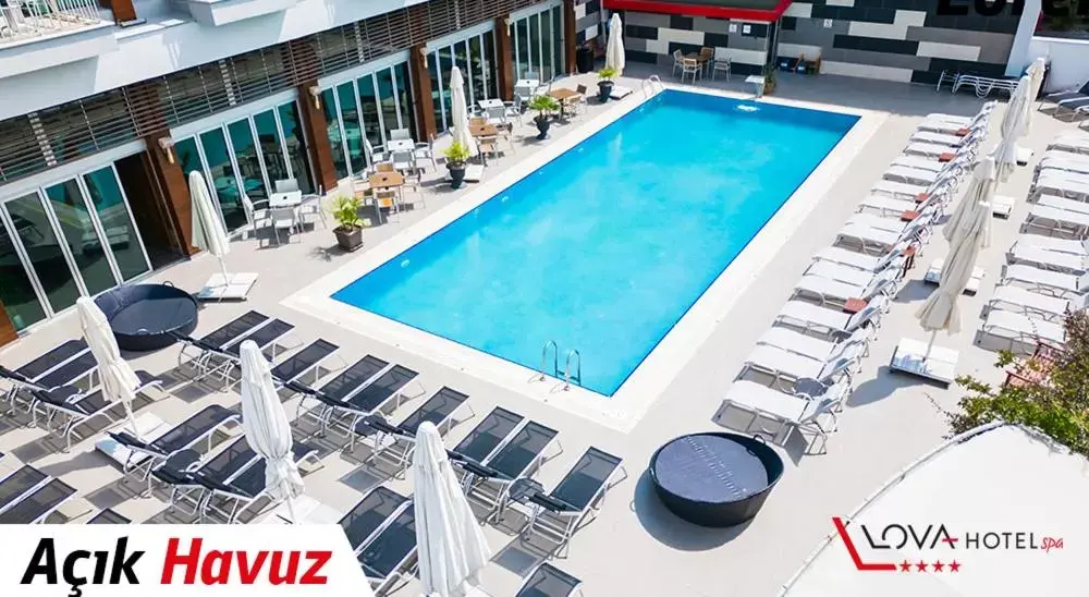 Swimming pool, Pool View in Yalova Lova Hotel & SPA Yalova