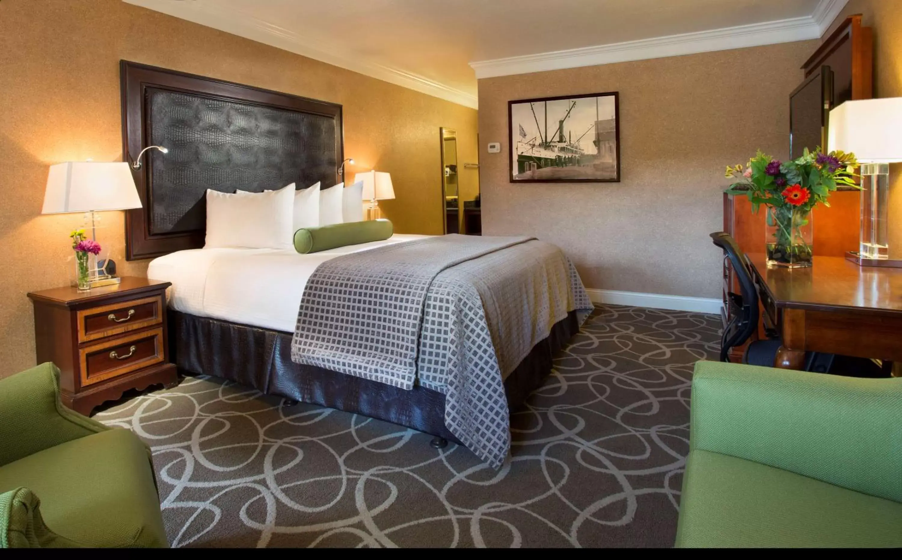 Bedroom, Bed in Best Western Plus Humboldt Bay Inn