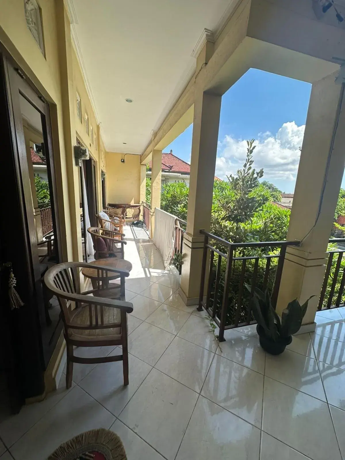 Balcony/Terrace in Sari Buana Bed and Breakfast