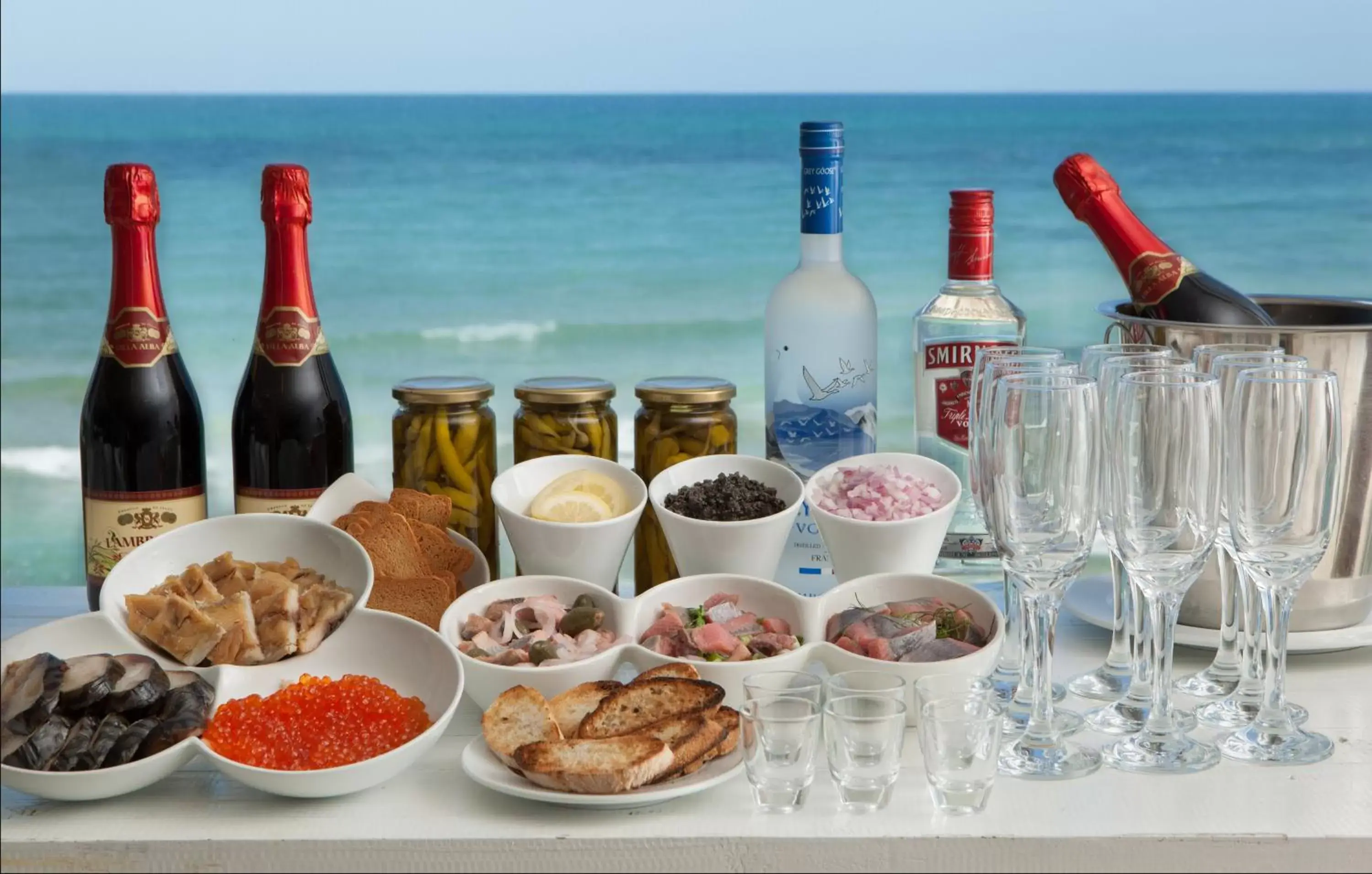 Restaurant/places to eat in Carlton Tel Aviv Hotel – Luxury on the Beach