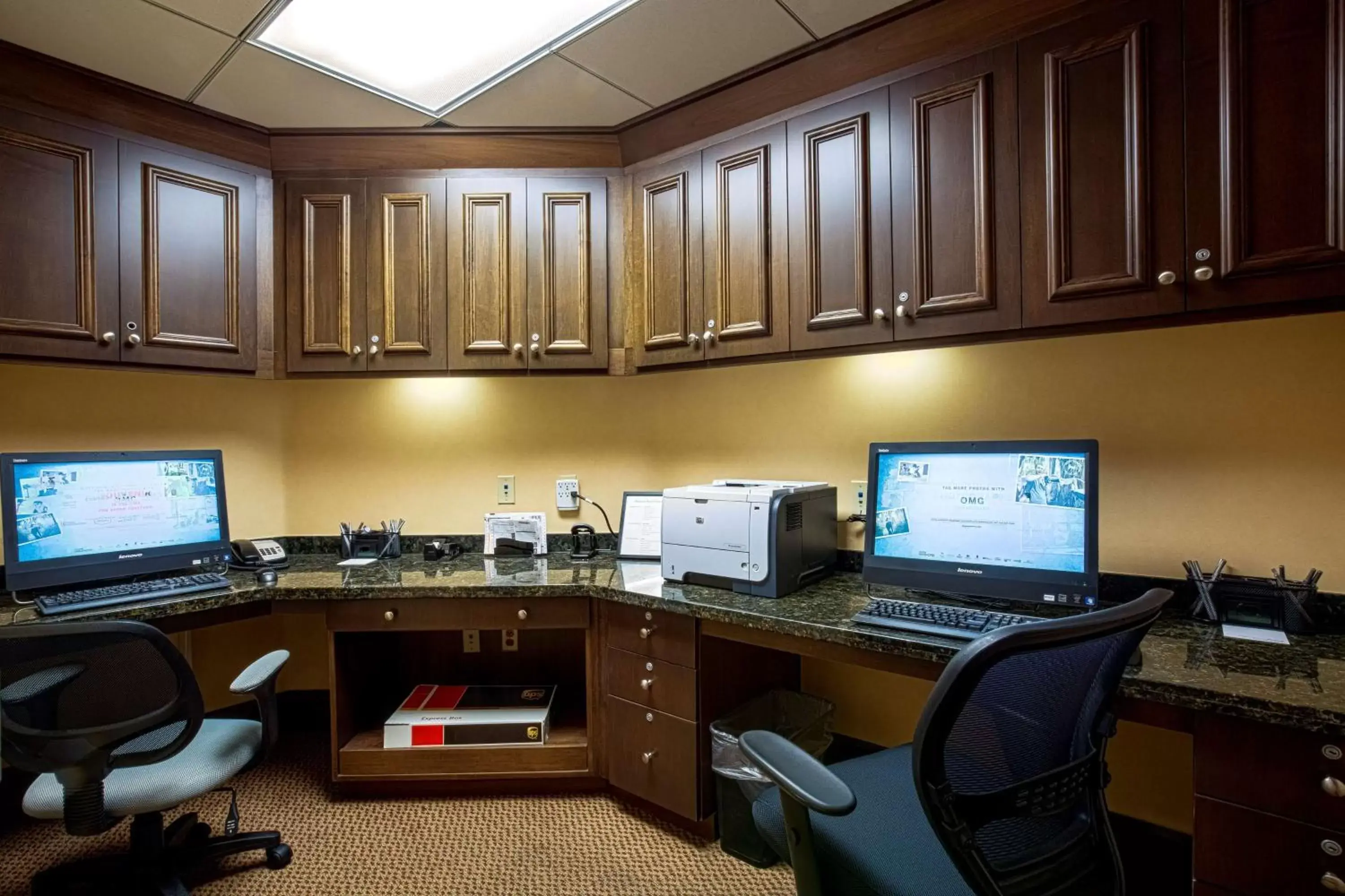 Business facilities, Business Area/Conference Room in Hampton Inn & Suites Sacramento-Elk Grove Laguna I-5