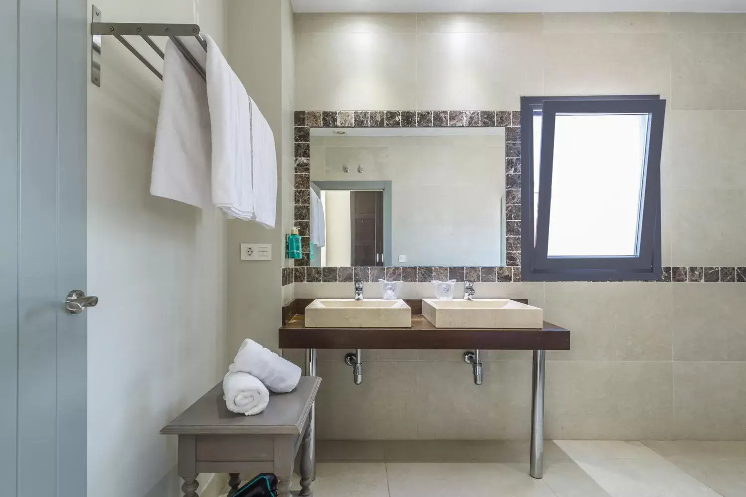 Bathroom in Hotel Miba