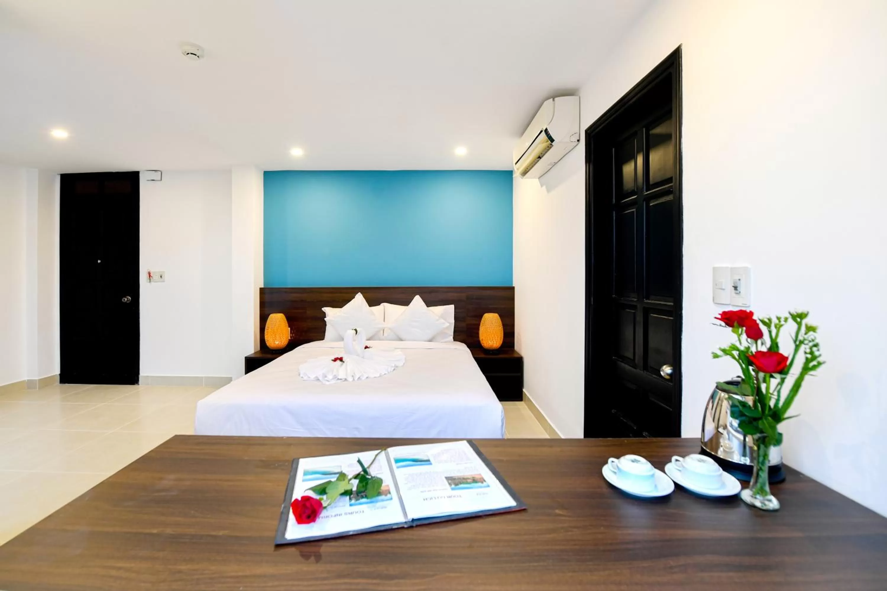 Photo of the whole room, Bed in Hoi An Dream City Hotel