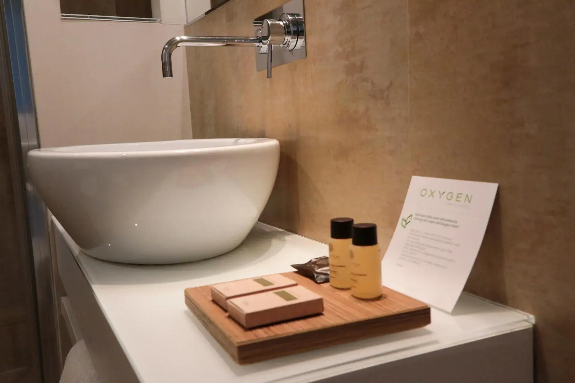 Bathroom in Oxygen Lifestyle Hotel/Helvetia Parco