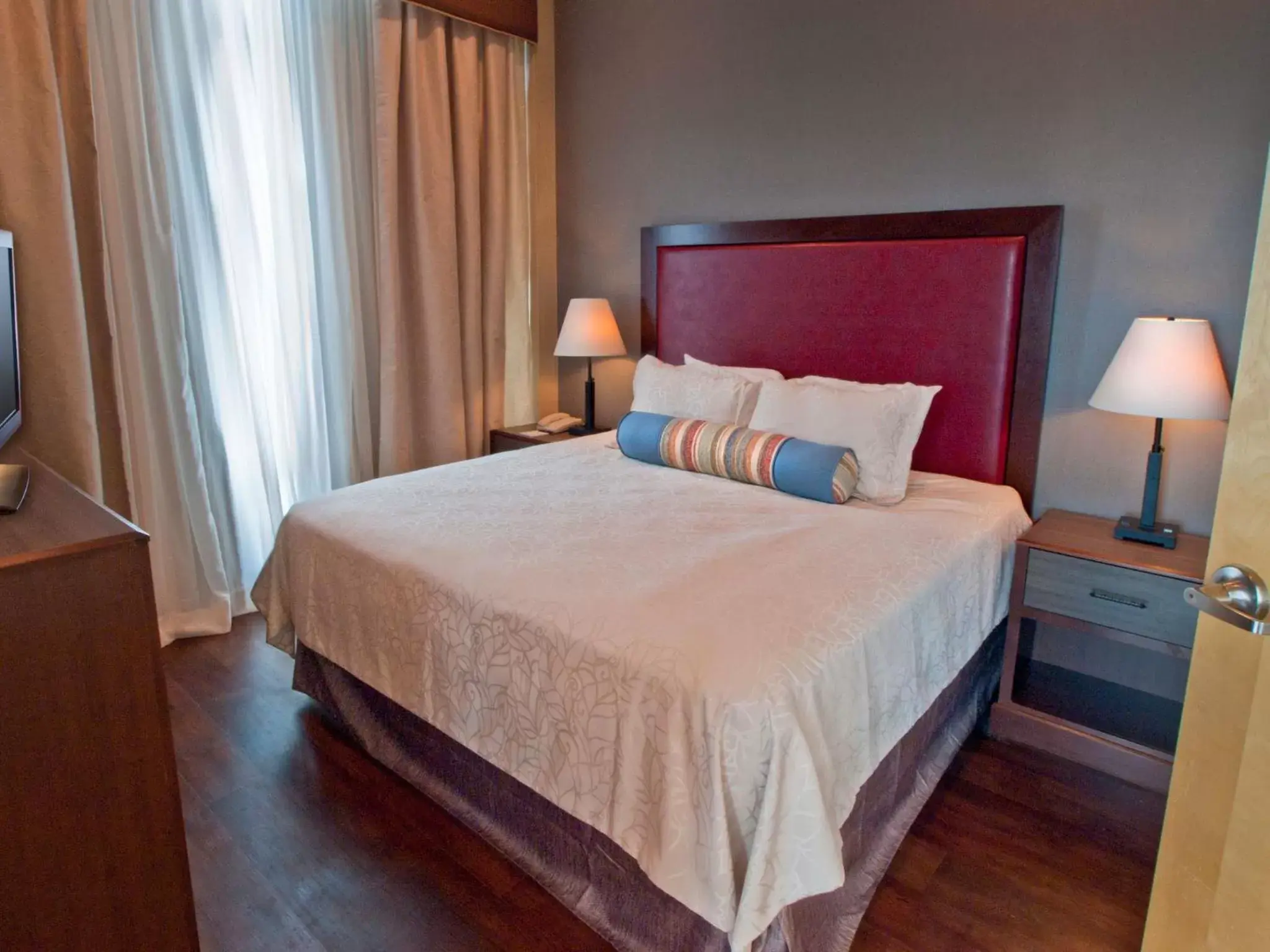 Bedroom, Bed in Hotel Ithaca