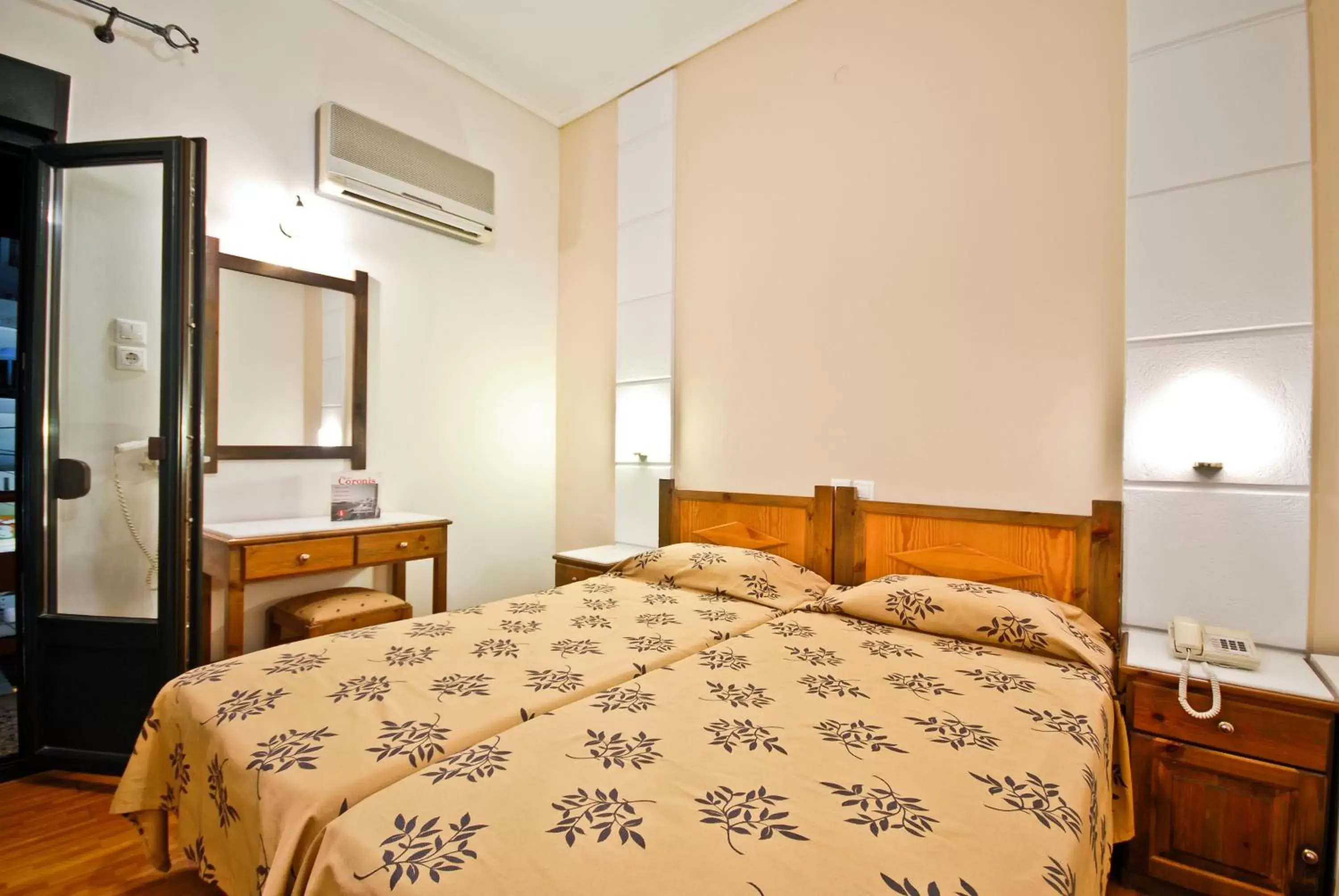 twin Room with town view in Hotel Coronis twin Room with town view in Hotel Coronis