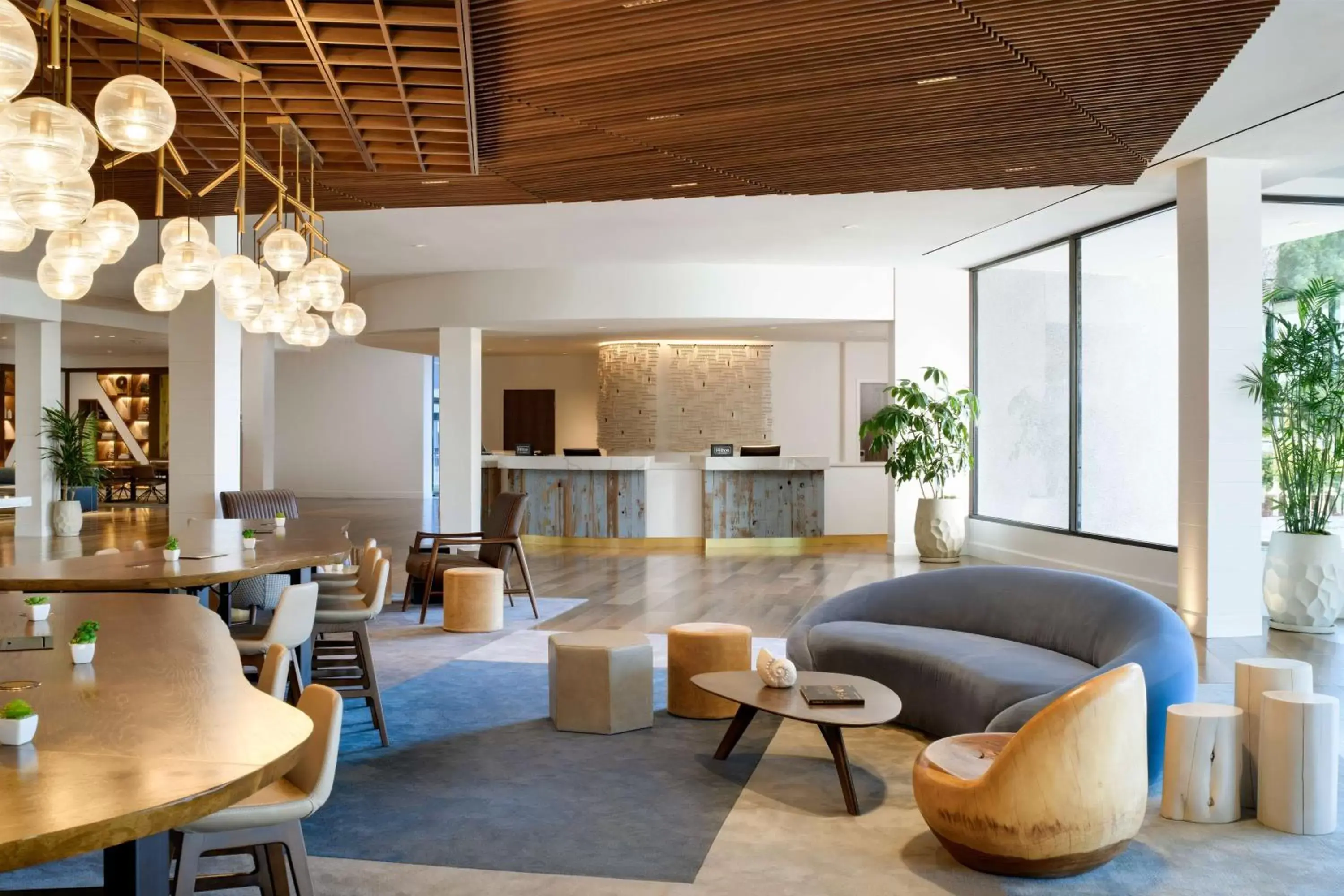 Lobby or reception, Lounge/Bar in Hilton Los Angeles-Culver City, CA