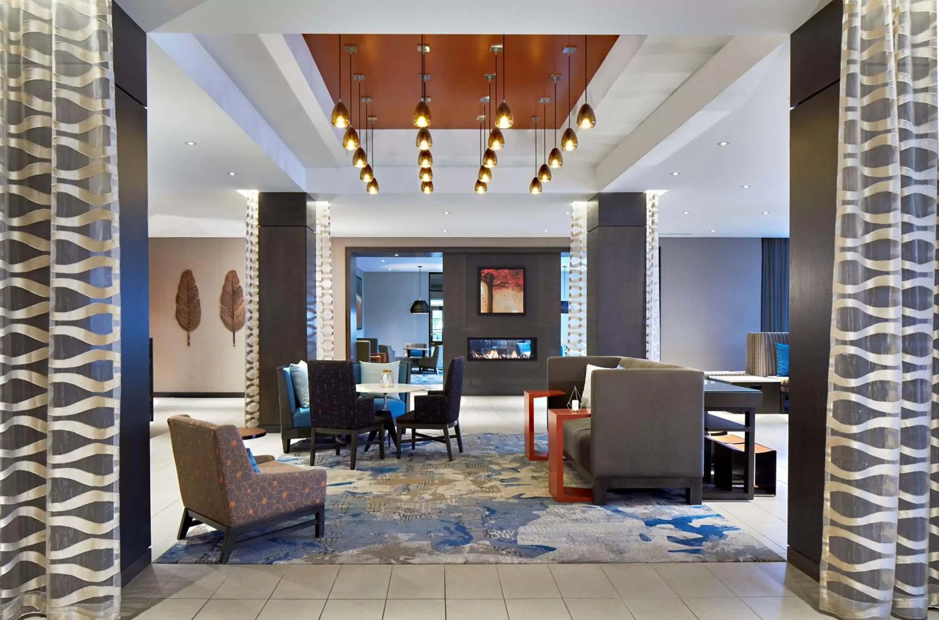 Lobby or reception in Hilton Garden Inn Rochester - University & Medical Center