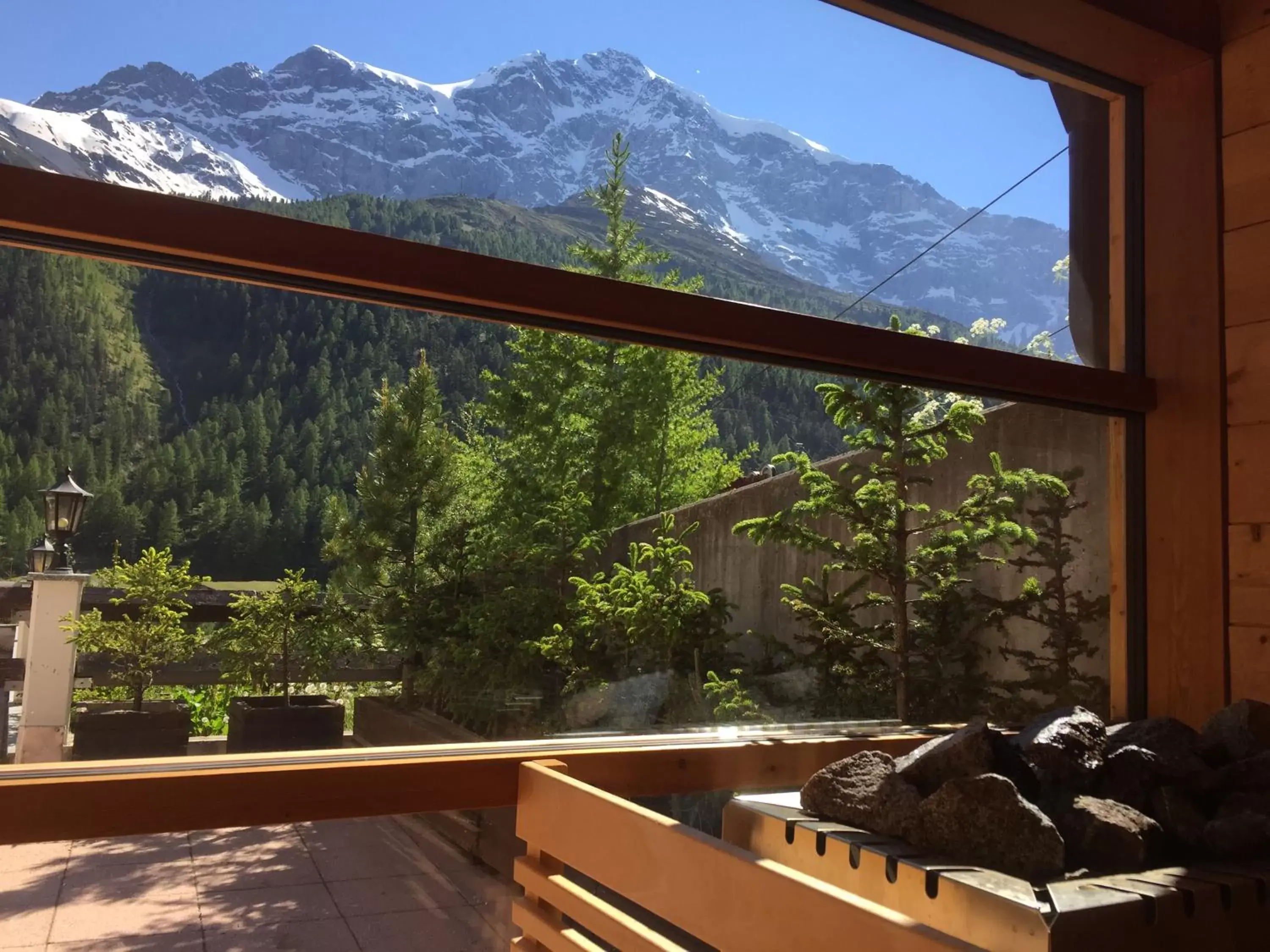 Sauna, Balcony/Terrace in Paradies Pure Mountain Resort