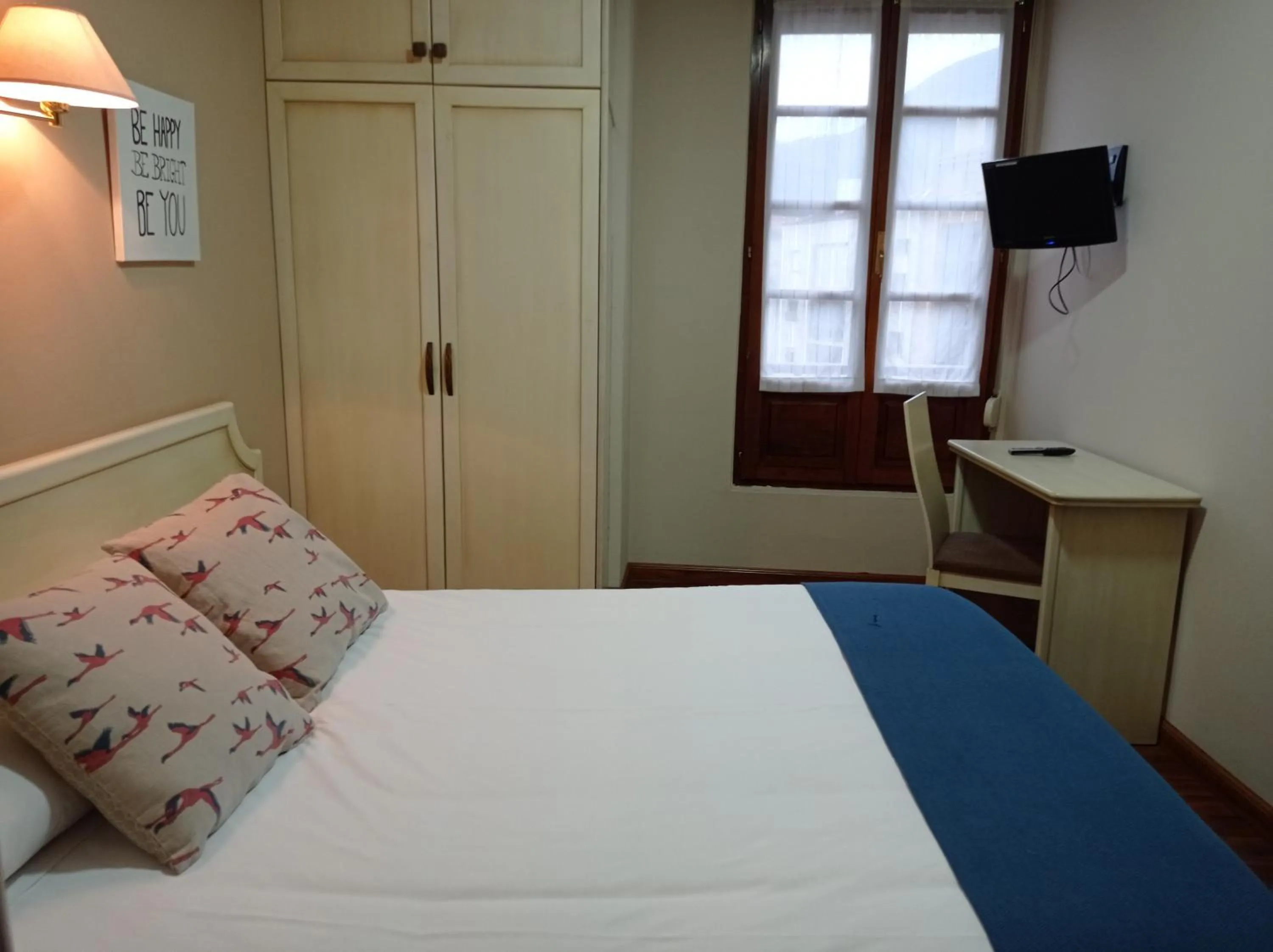 Bed in Hotel Los Robles