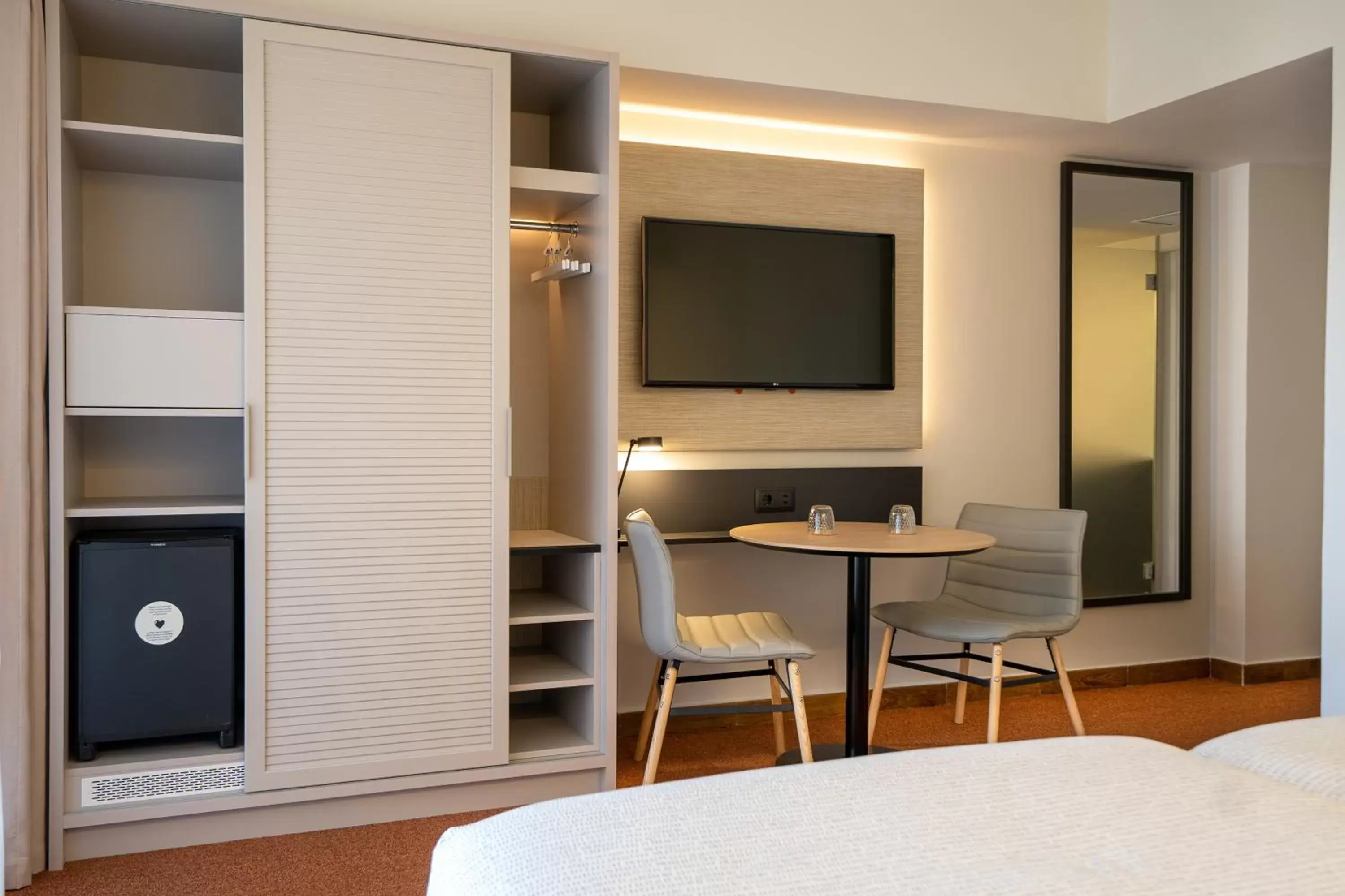 TV and multimedia, TV/Entertainment Center in INNSiDE by Meliá Costablanca - Adults Only from 16