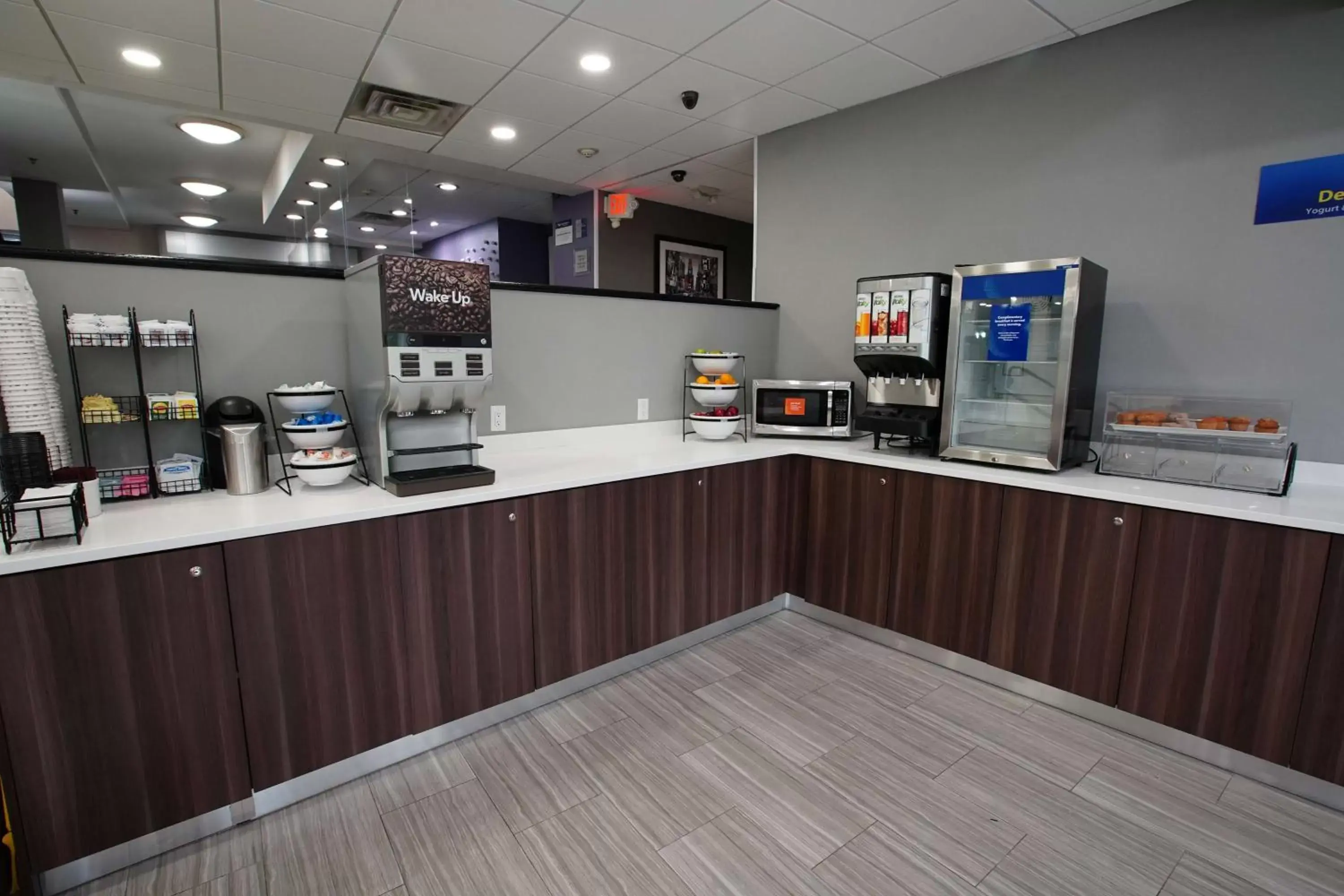 Restaurant/places to eat in Best Western Paramus Hotel & Suites Restaurant/places to eat in Best Western Paramus Hotel & Suites