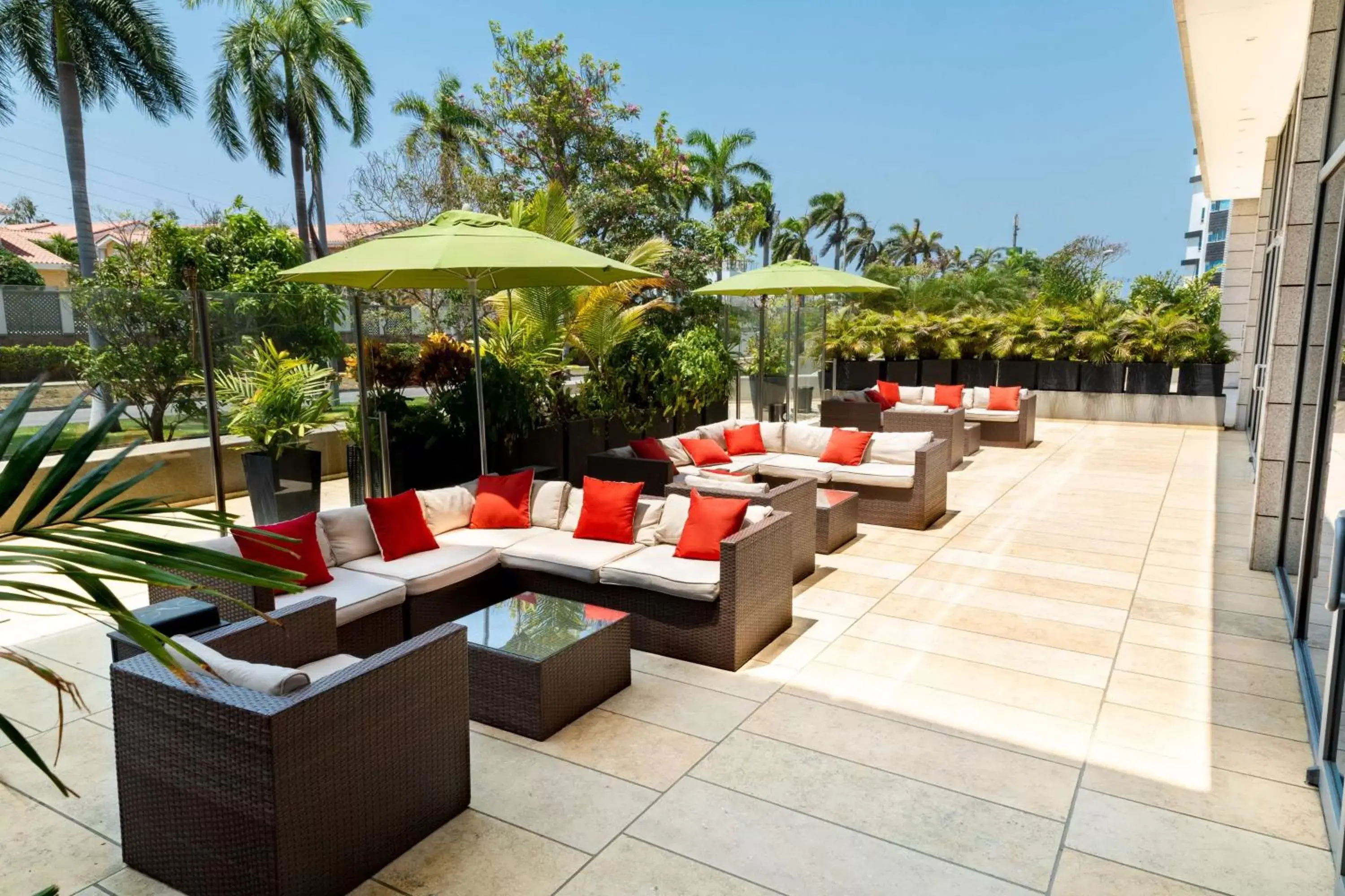 Patio in Hilton Garden Inn Barranquilla