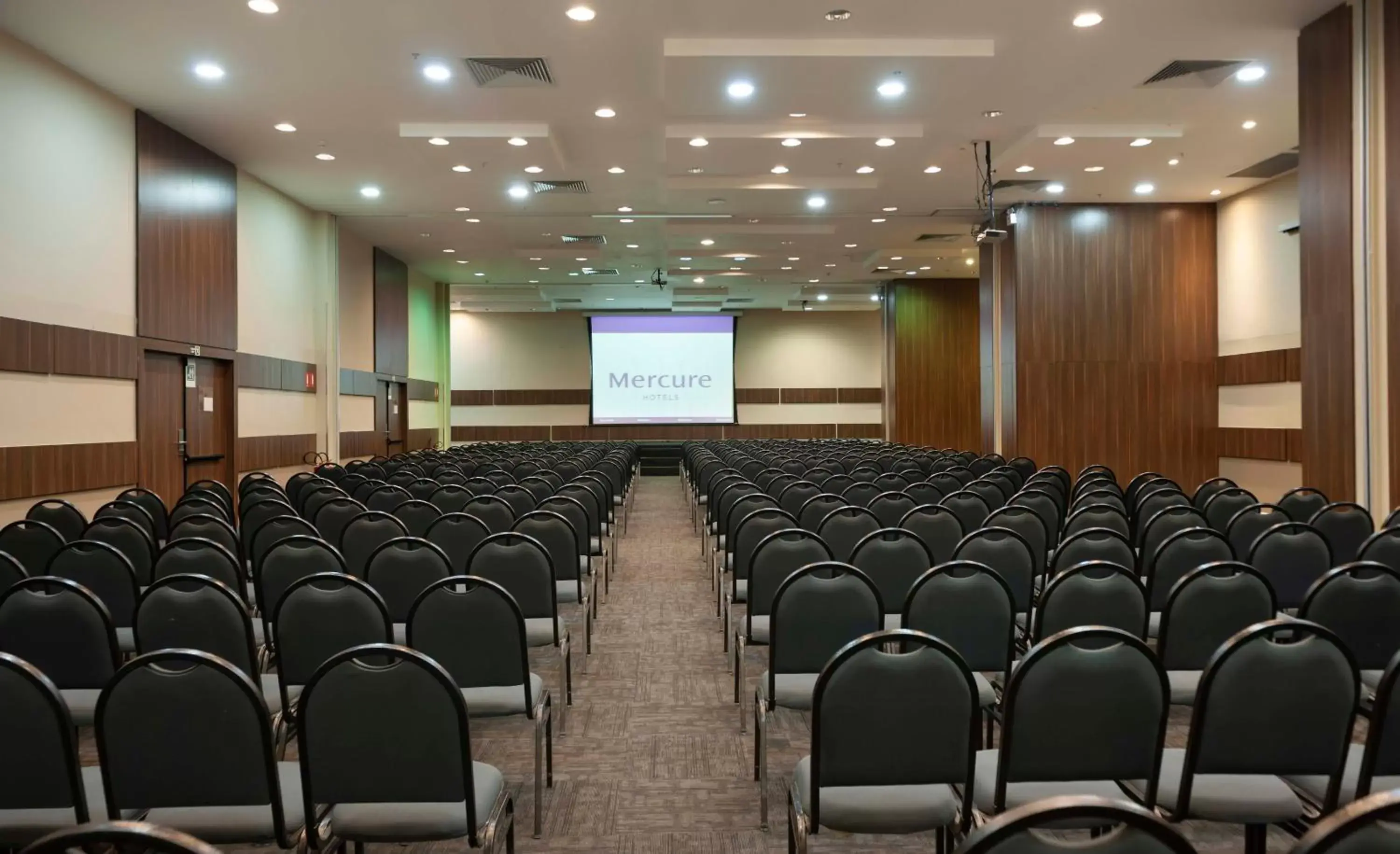 Meeting/conference room in Mercure Rio de Janeiro Nova Iguaçu