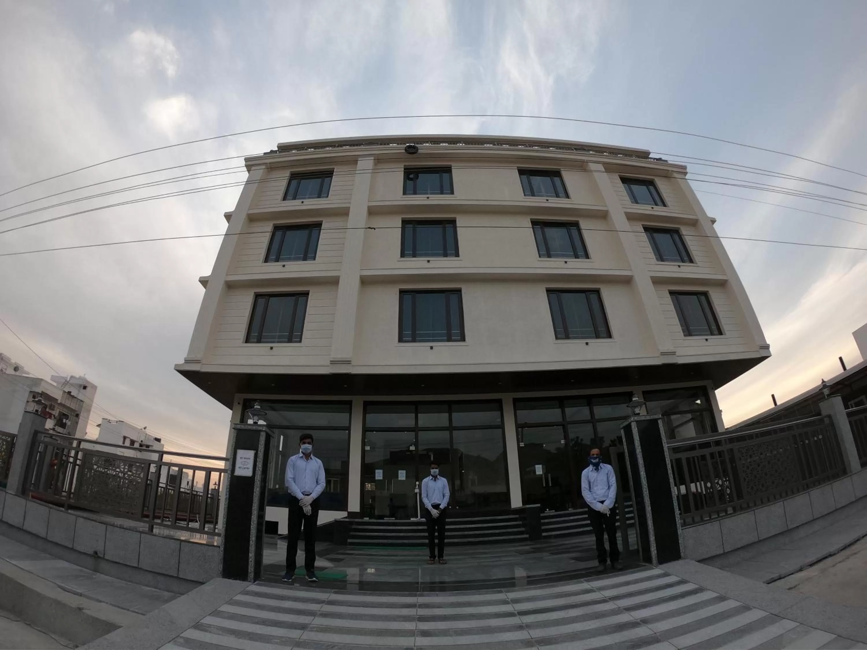 Facade/entrance in Clover Inn