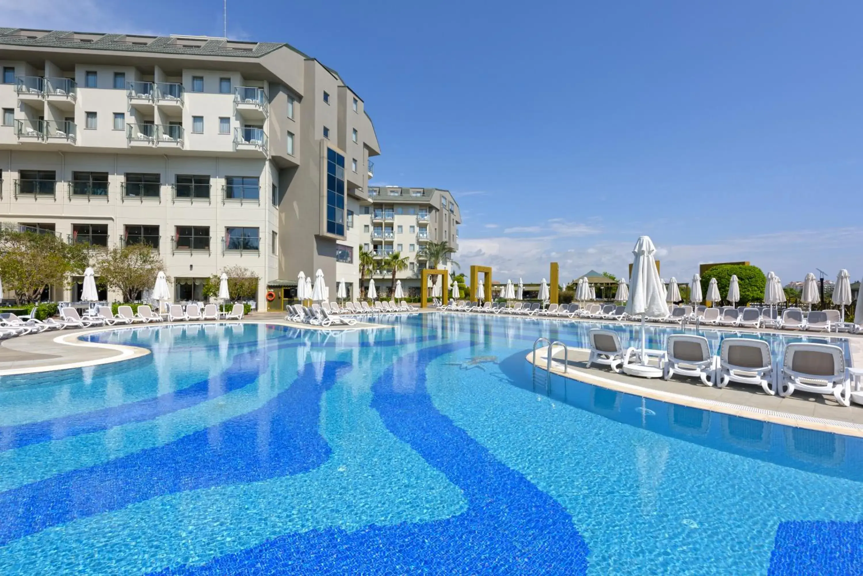 Swimming Pool in Novum Garden Side Hotel