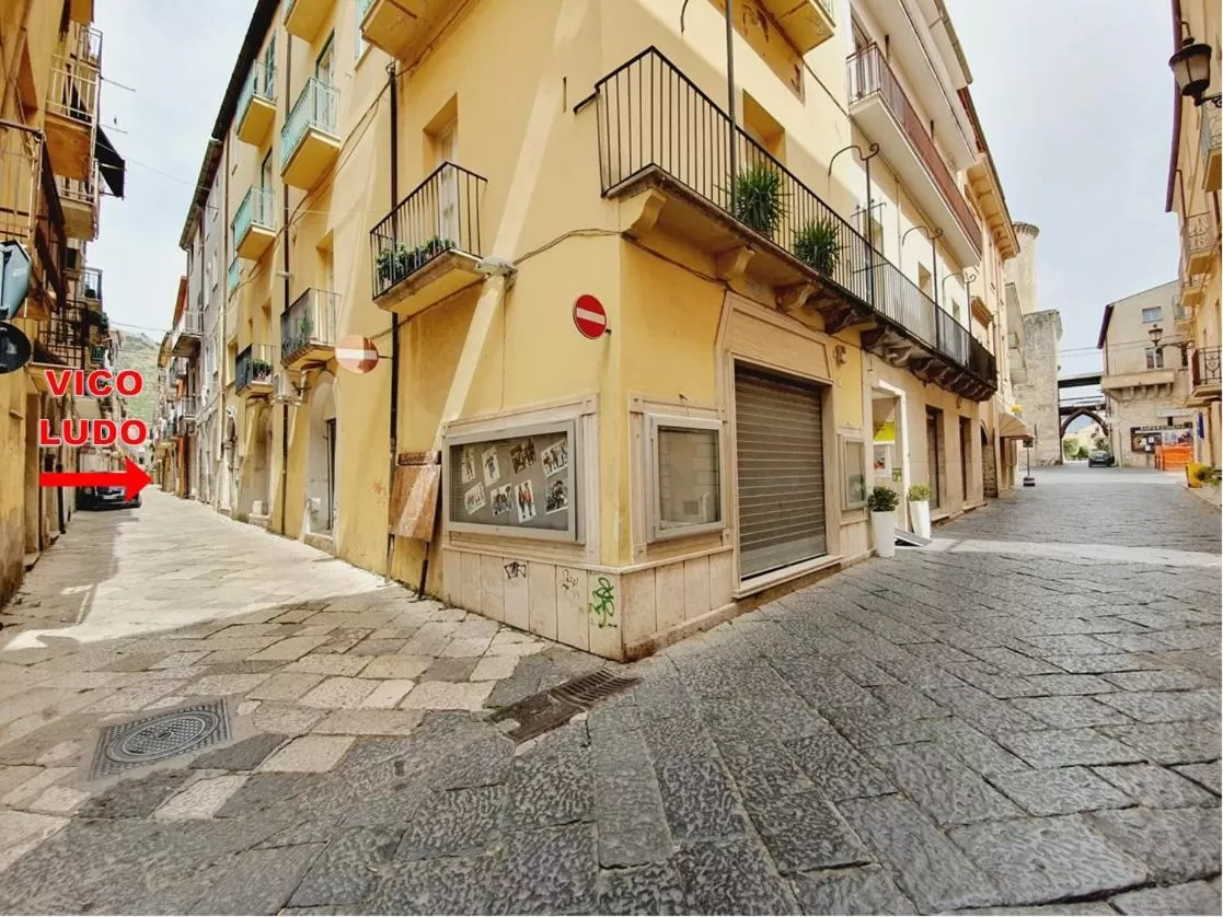 Property building, Neighborhood in Casa Ludo - Fondi Vertice Rooms