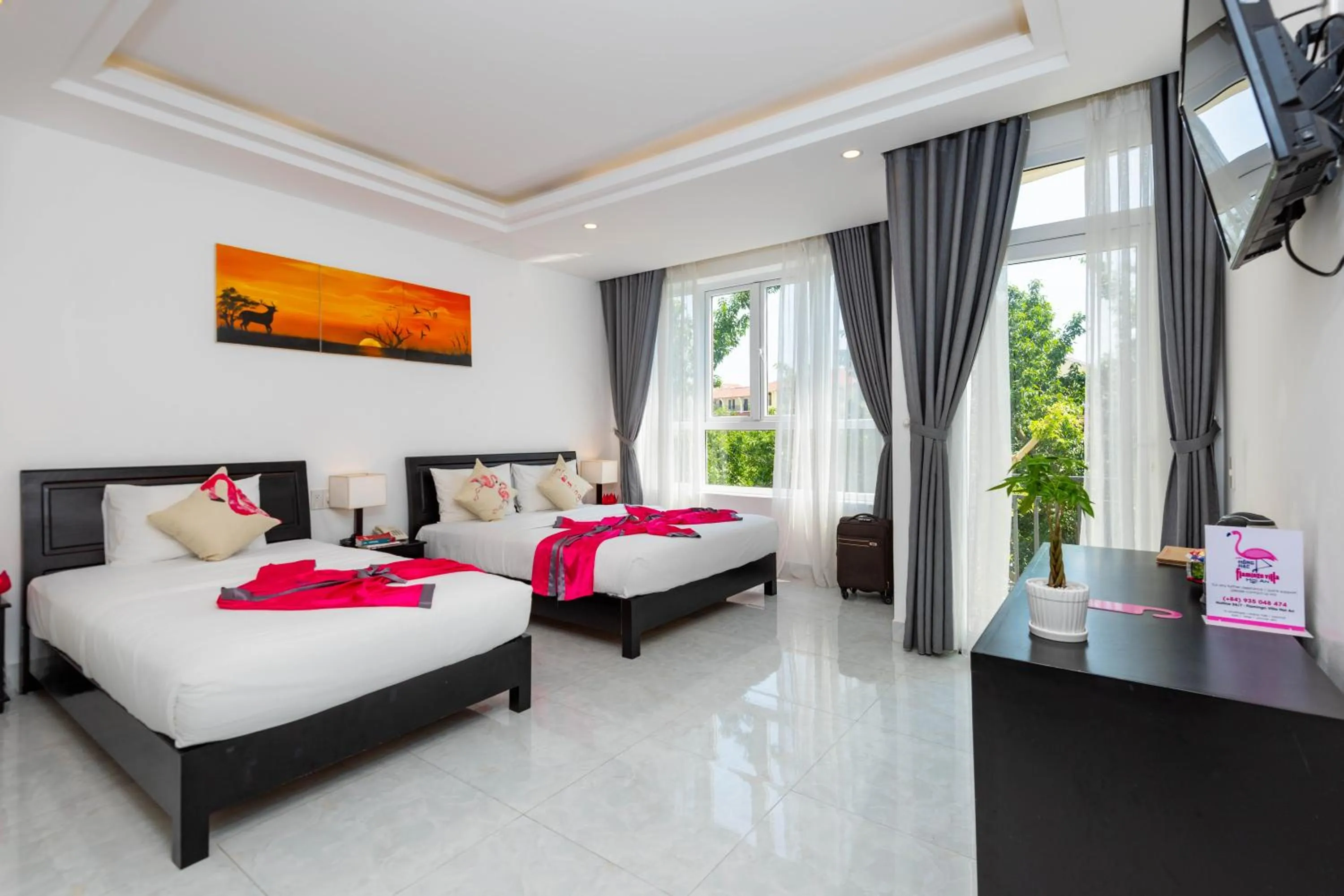 Bed in Flamingo Villa Homestay - Big Rooms with Balcony - Close to Hoi An Old Town 200m & Temple Bridge - Large Outside Pool for Sun Bathing