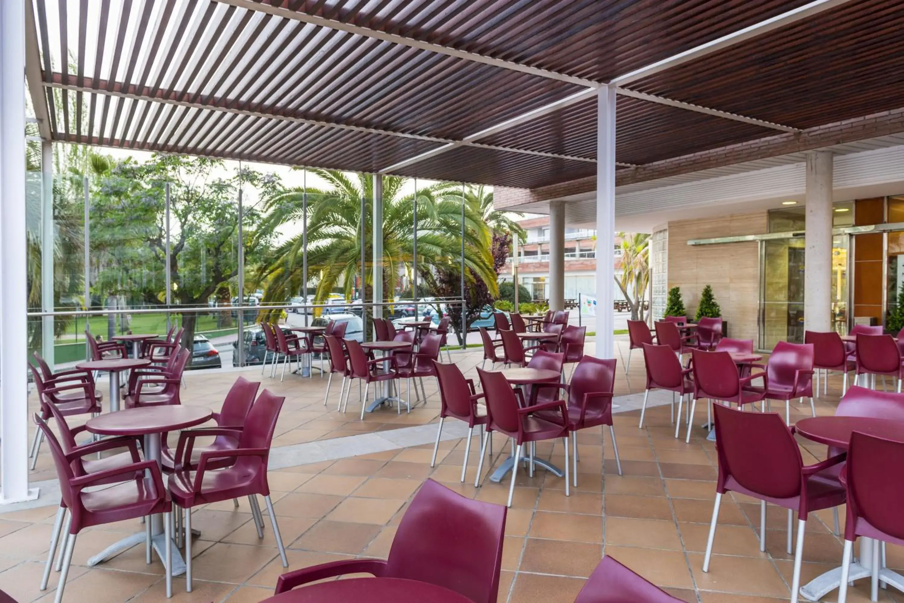 Lounge or bar, Restaurant/Places to Eat in Aparthotel Costa Encantada