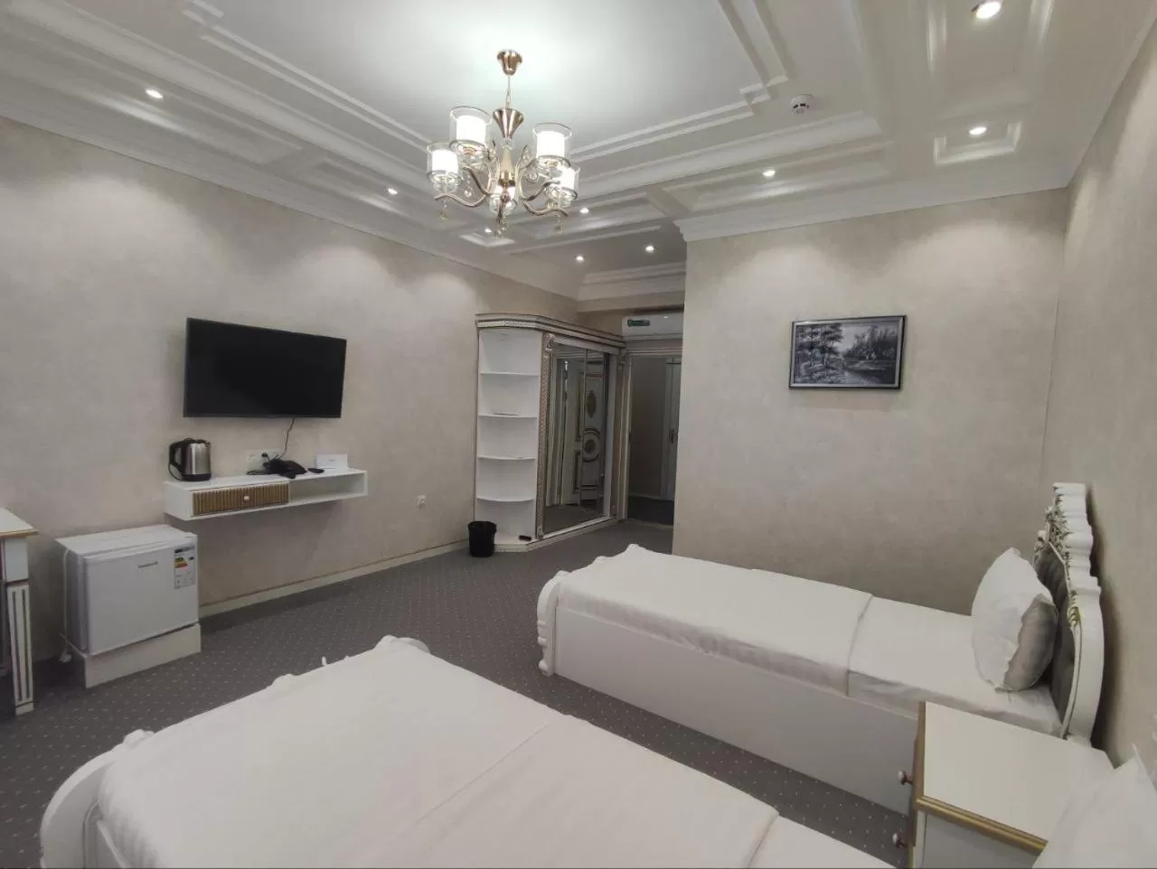 Photo of the whole room, Bed in Suleyman hotel