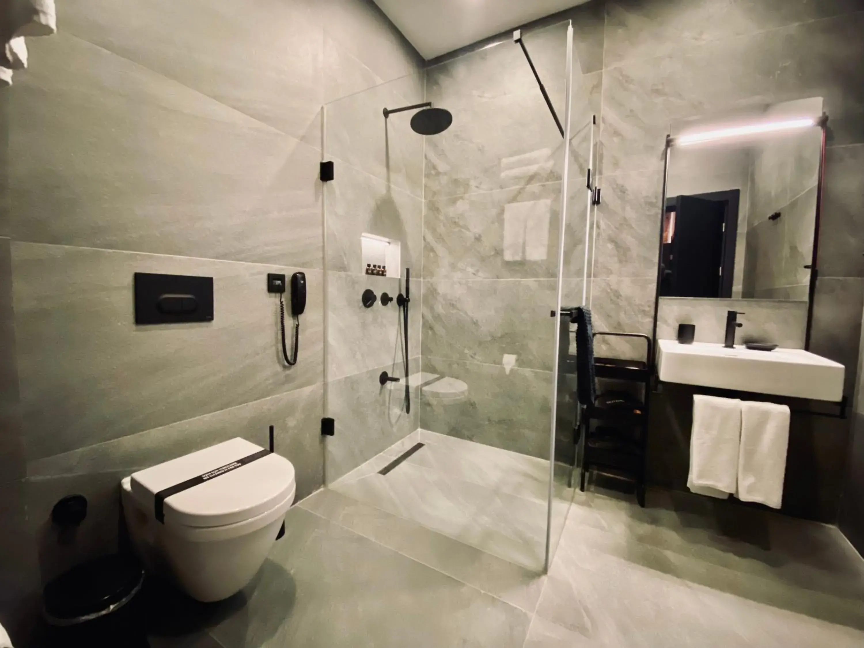 Bathroom in RUZ Hotels
