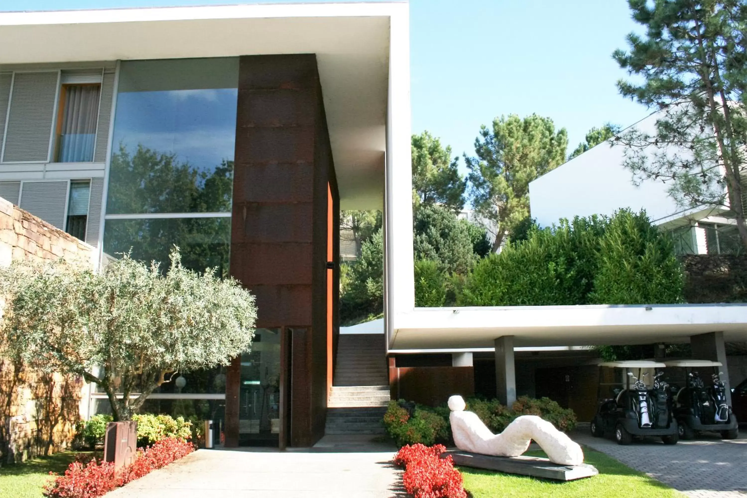 Facade/entrance in Axis Ponte de Lima Golf Resort Hotel