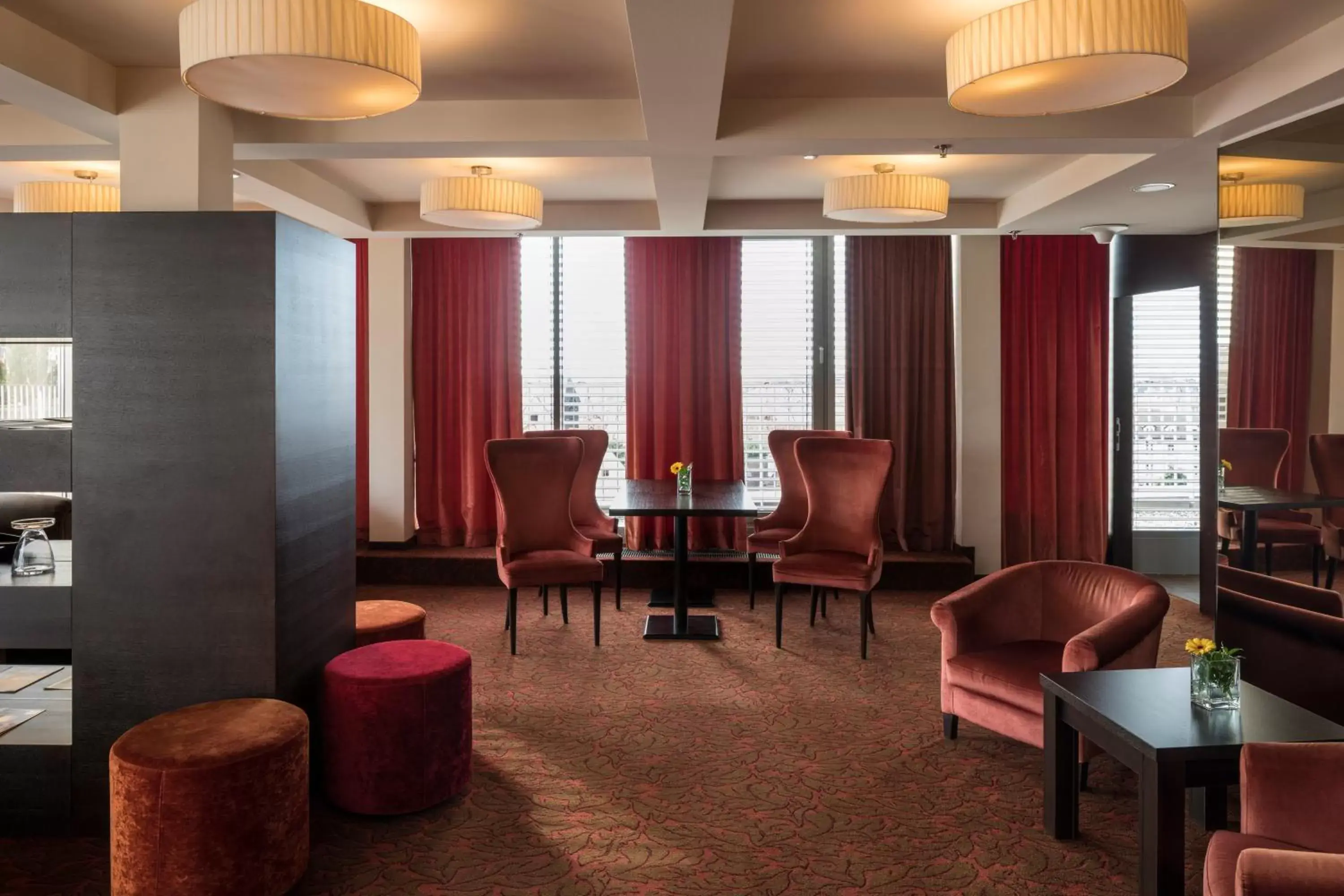 Lounge or bar, Seating Area in Falkensteiner Hotel Bratislava