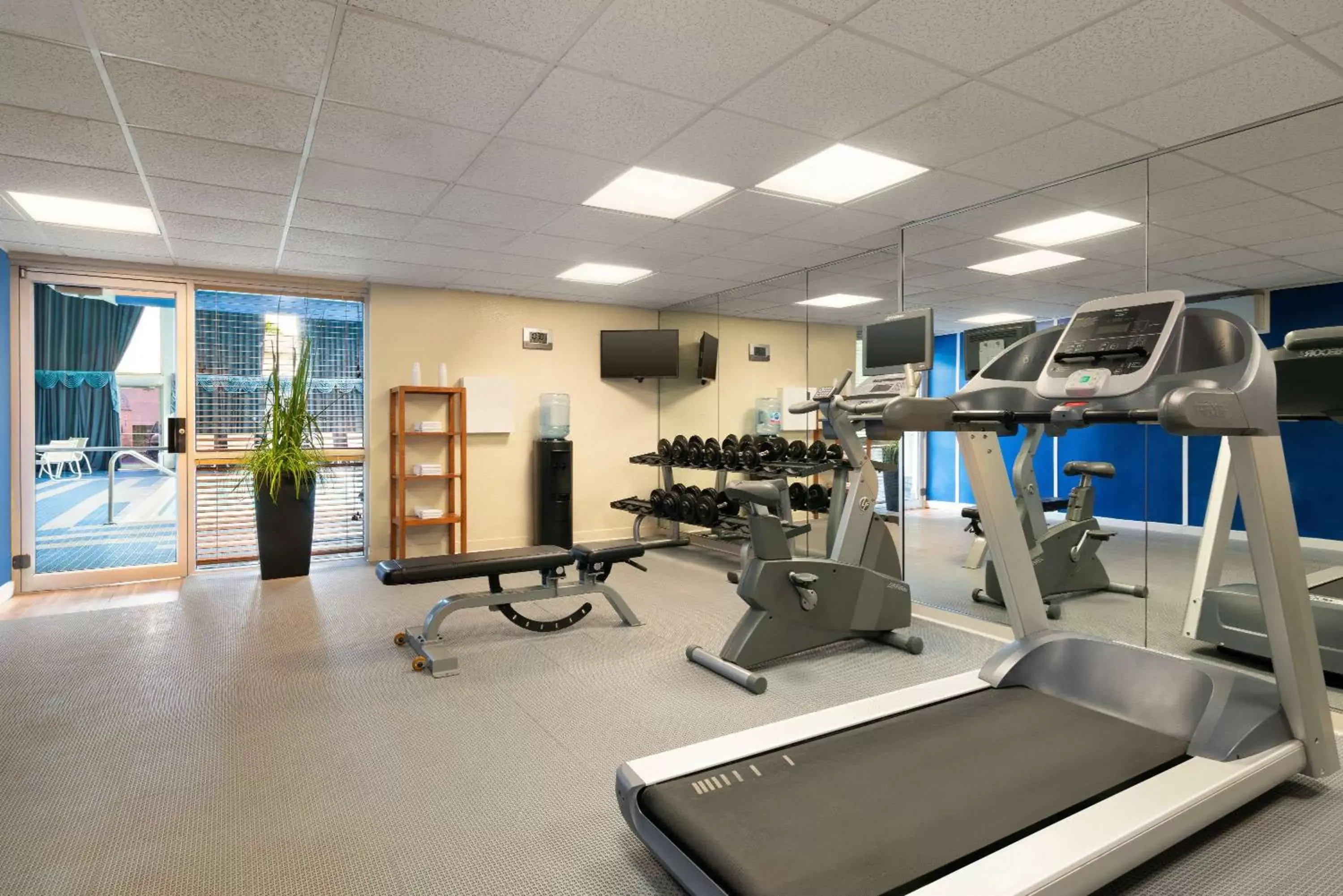 Fitness centre/facilities, Fitness Center/Facilities in Days Hotel by Wyndham Allentown Airport / Lehigh Valley