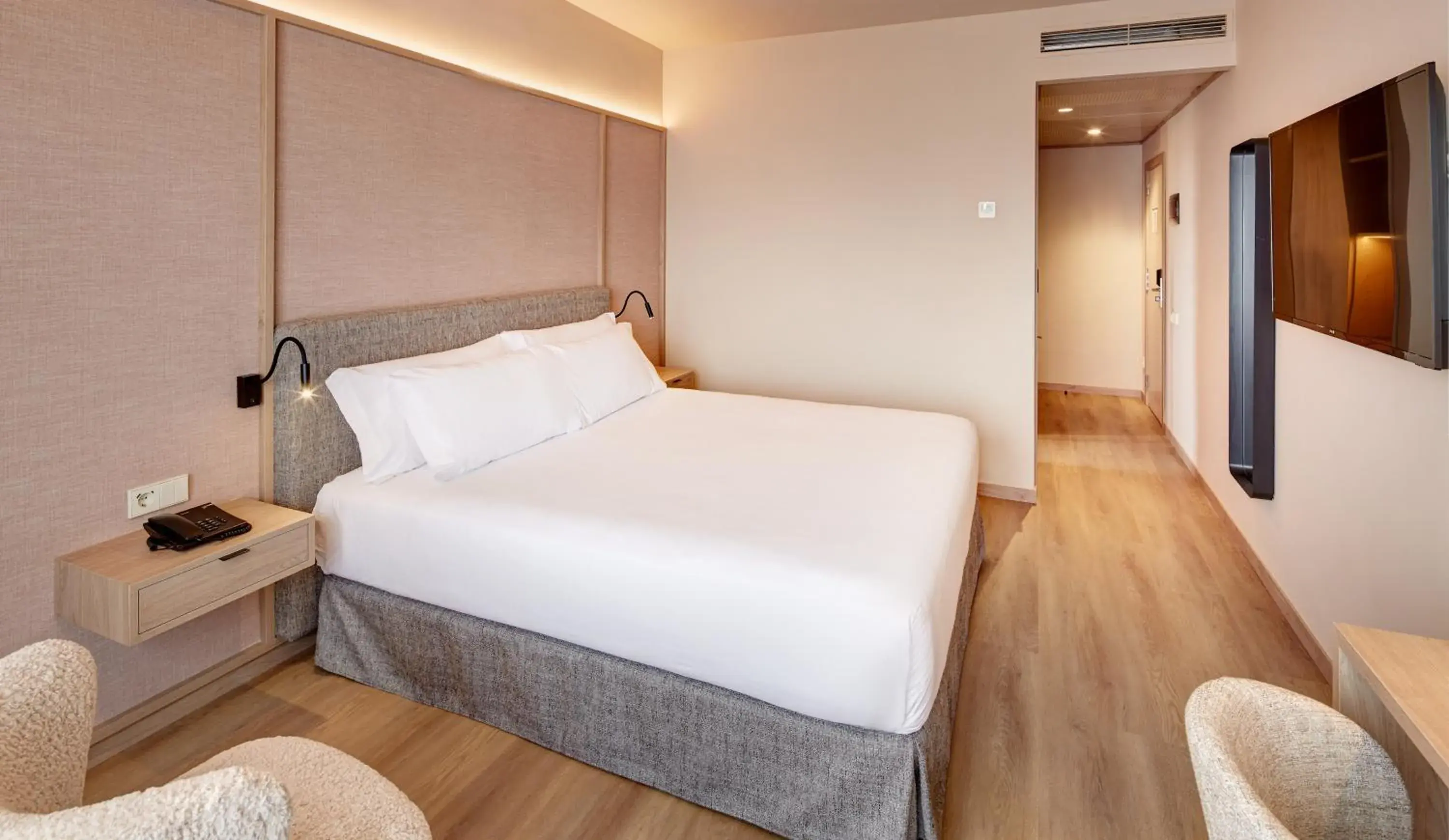 Bed in Sercotel Pozuelo