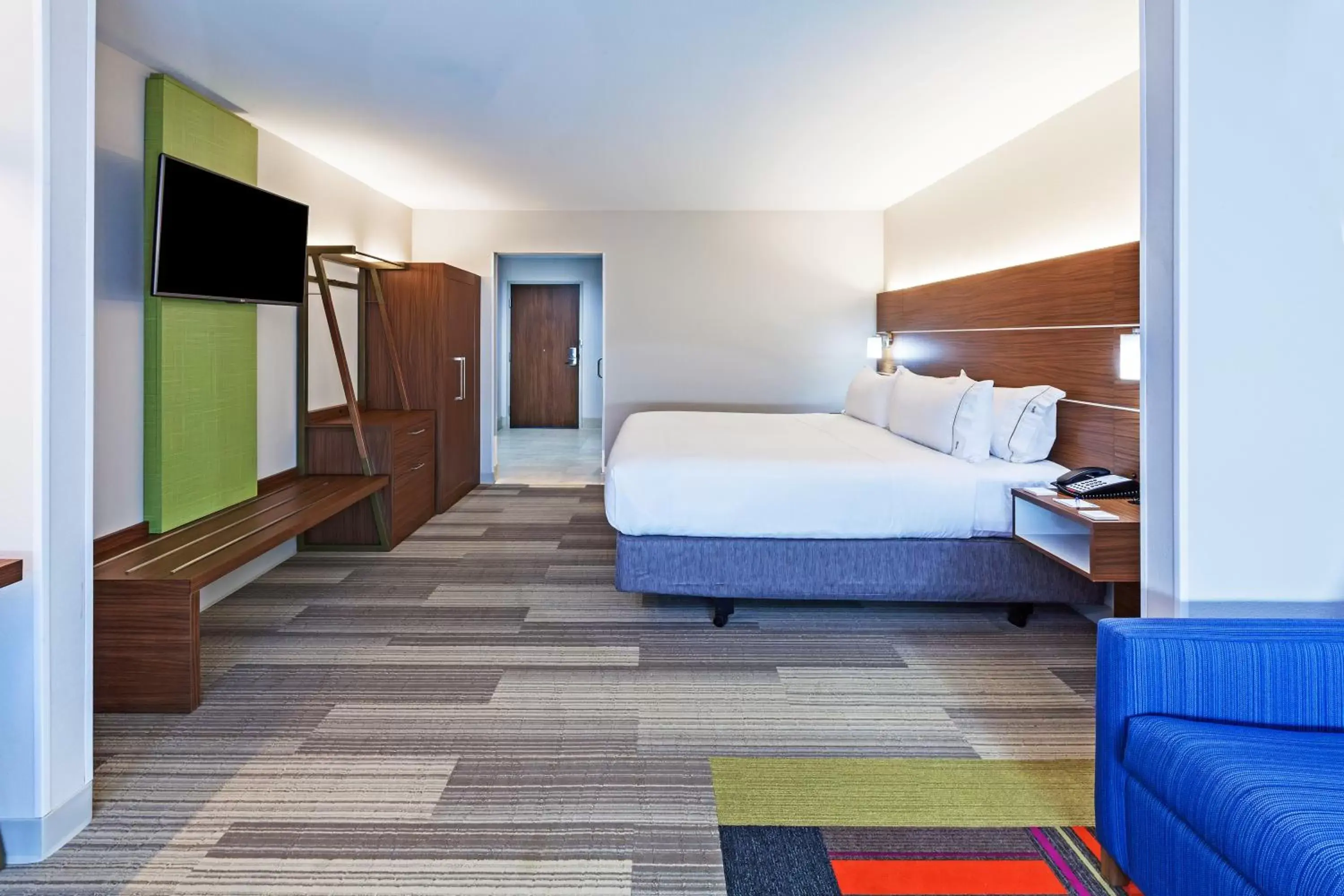 Photo of the whole room, Bed in Holiday Inn Express & Suites Tulsa West - Sand Springs, an IHG Hotel