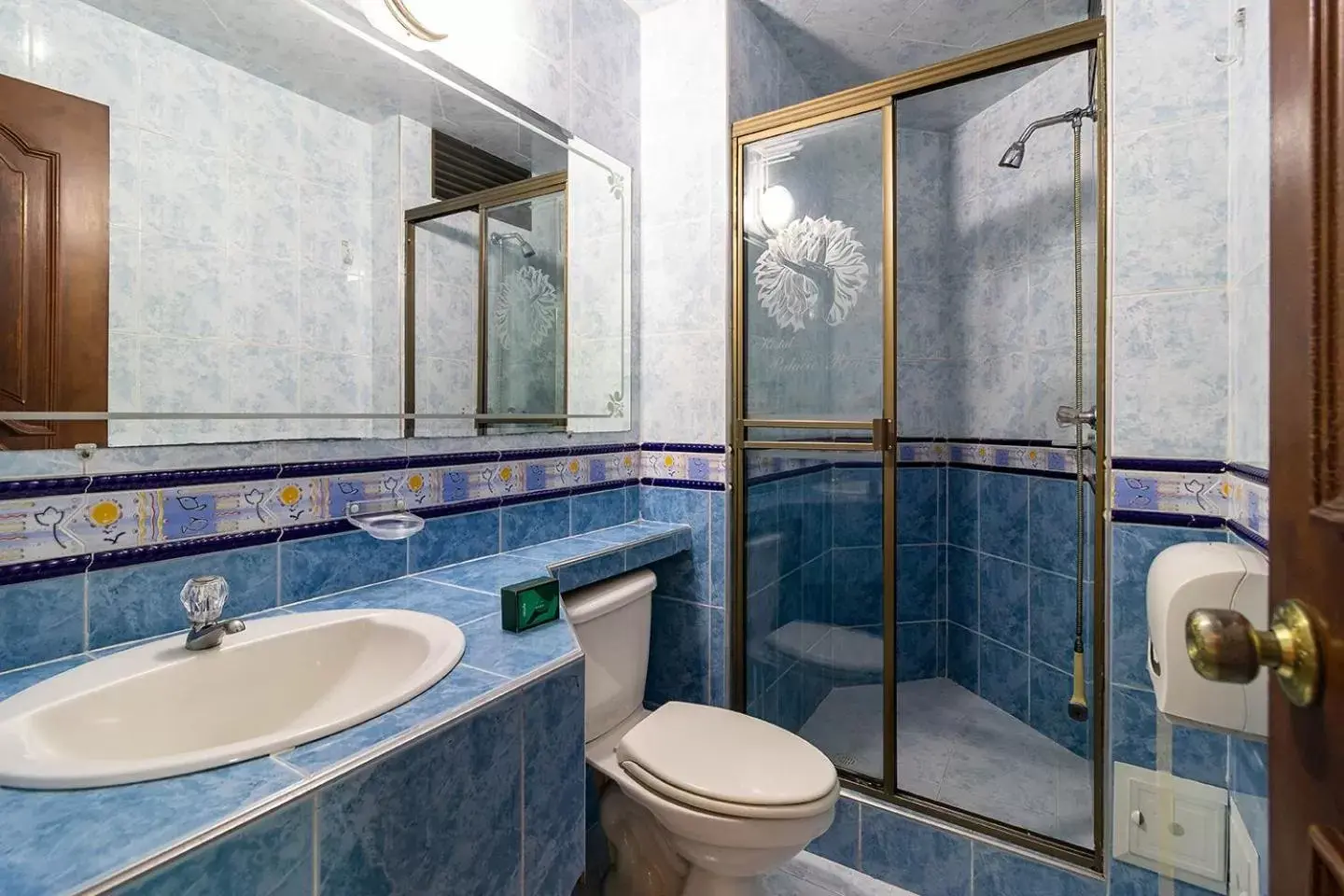 Bathroom in Lavid Hotel Palacio Real