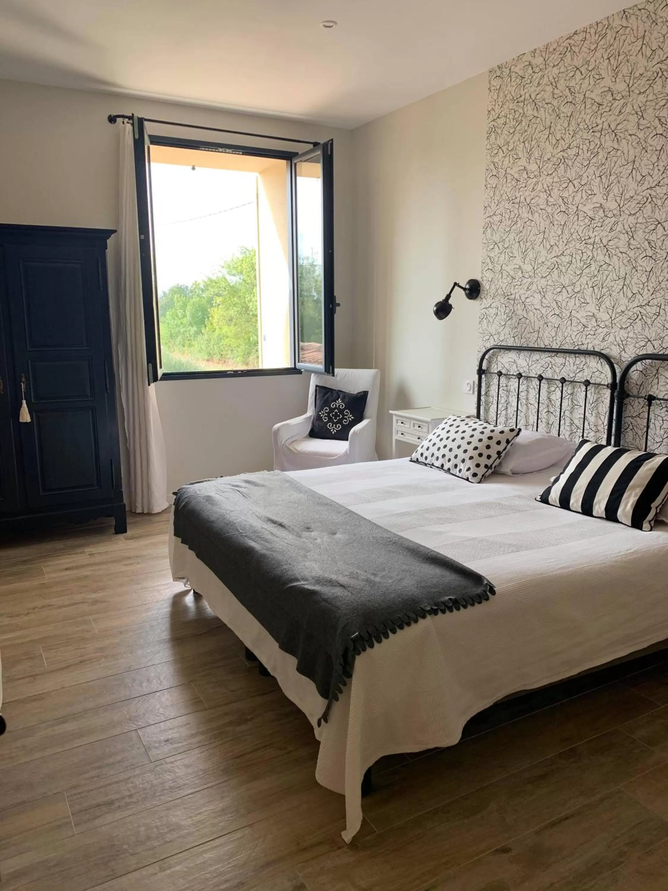 Bedroom, Bed in Domaine de Sévanes