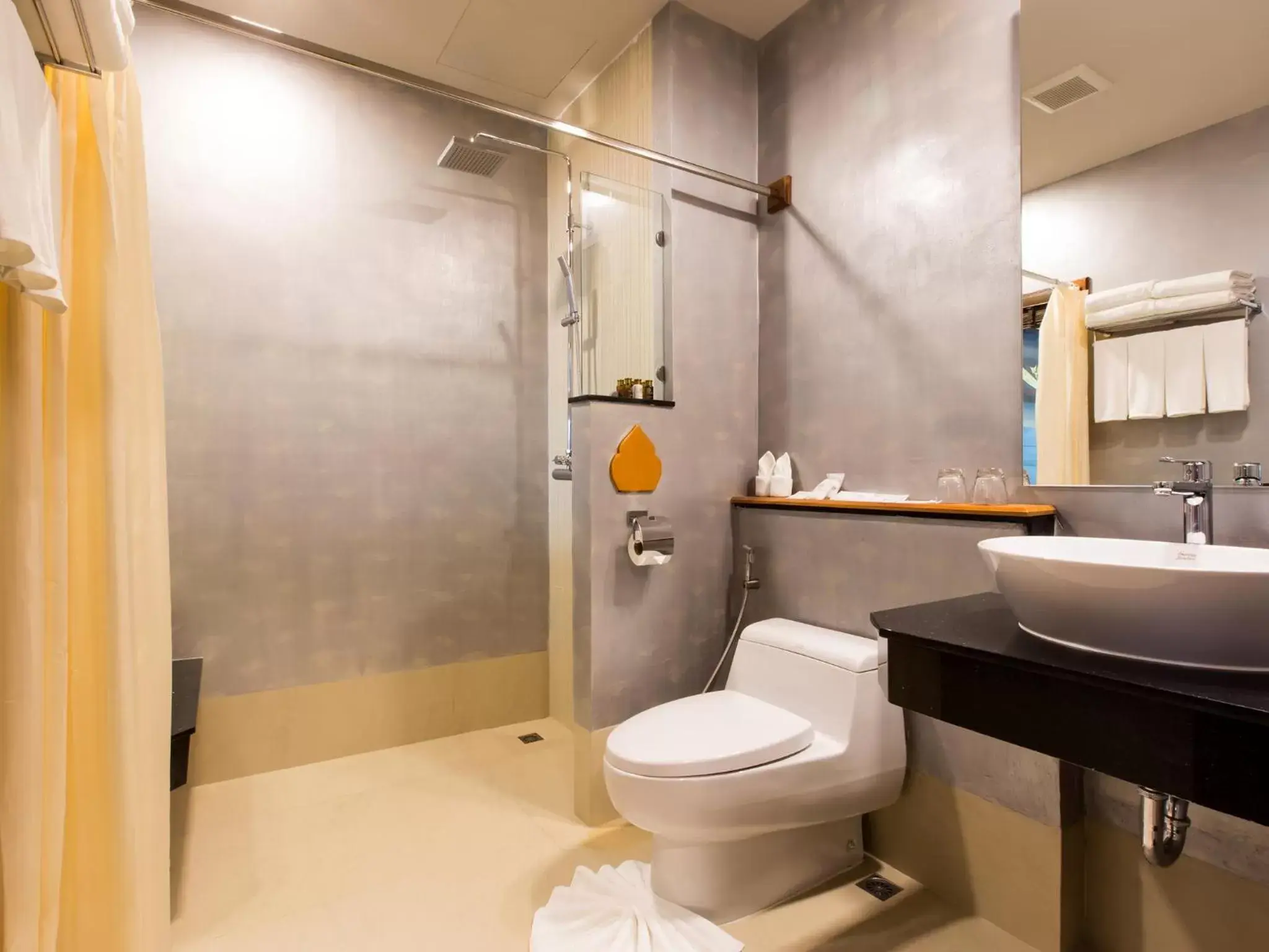 Bathroom in The Agate Pattaya Boutique Resort