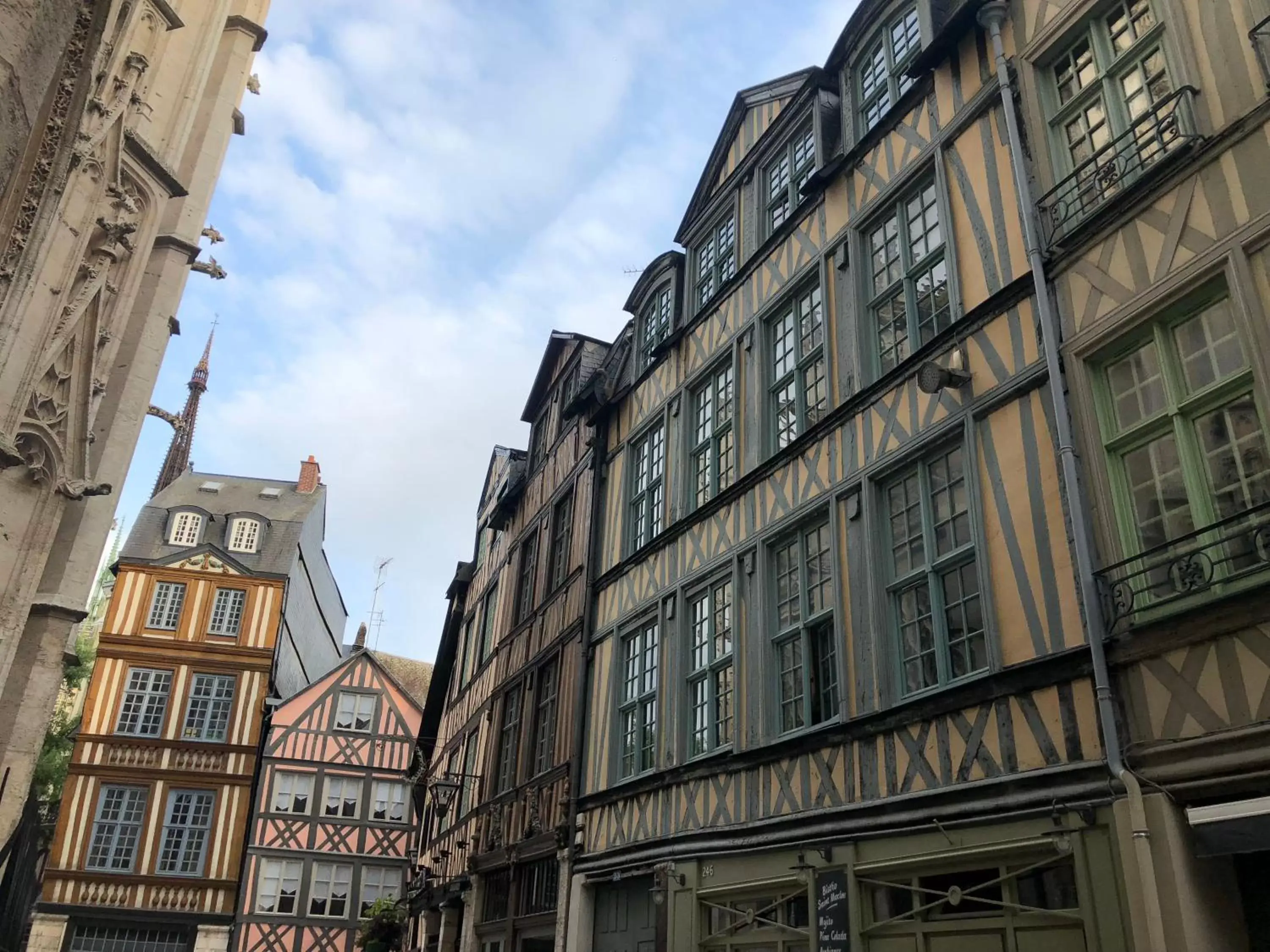 View (from property/room), Property Building in Hôtel De La Cathédrale