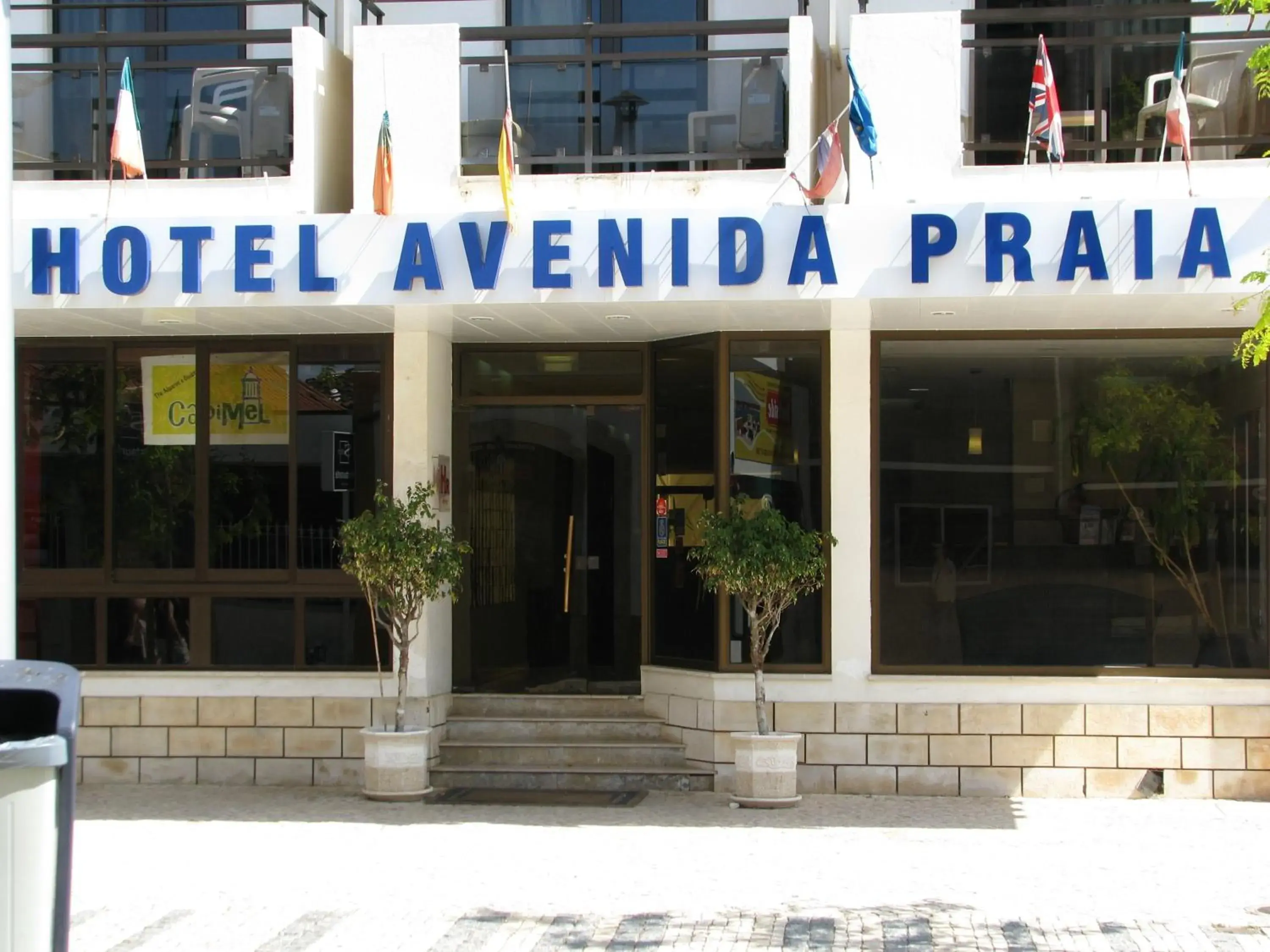 Property building in Hotel Avenida Praia