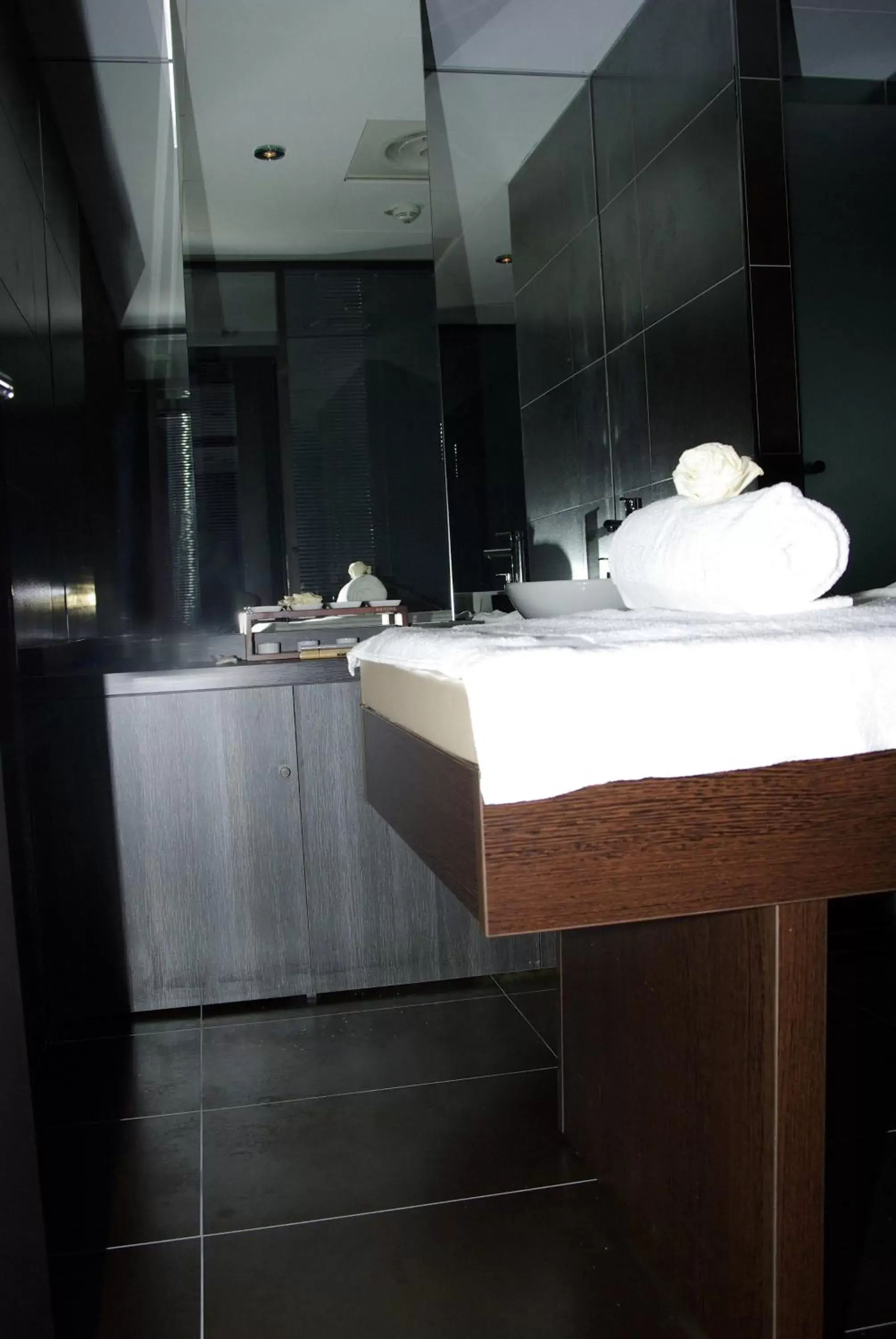 Massage, Bathroom in Residhome Suites Paris Sénart