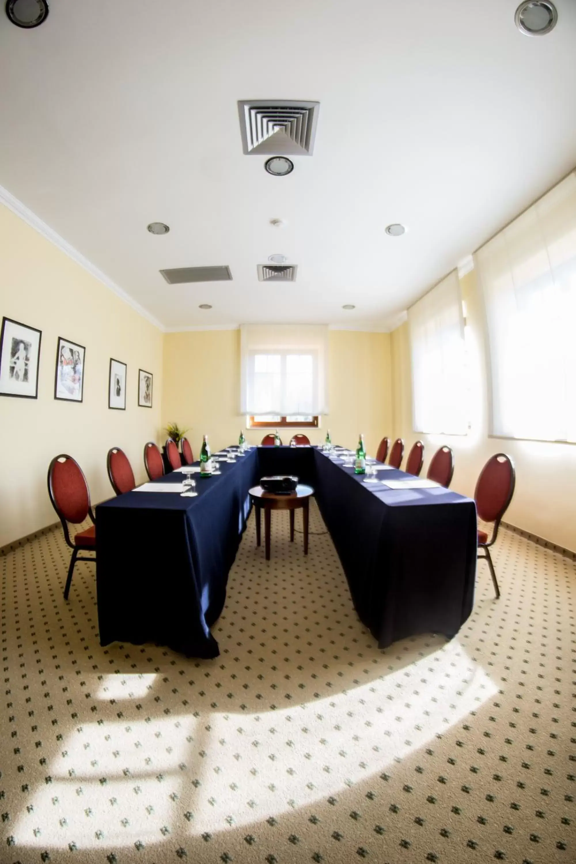 Meeting/conference room in Il Picciolo Etna Golf Resort & Spa