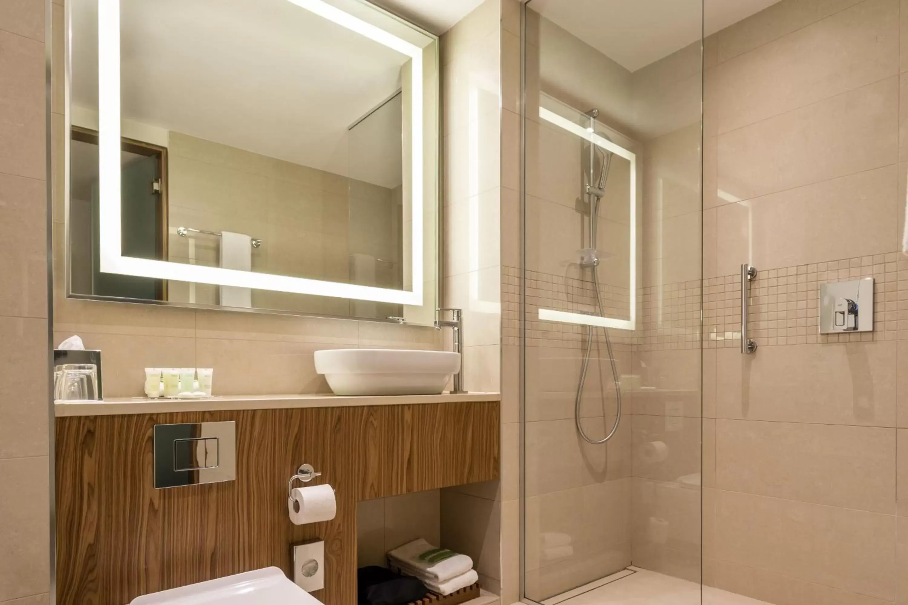 Bathroom in Courtyard by Marriott Belgrade City Center