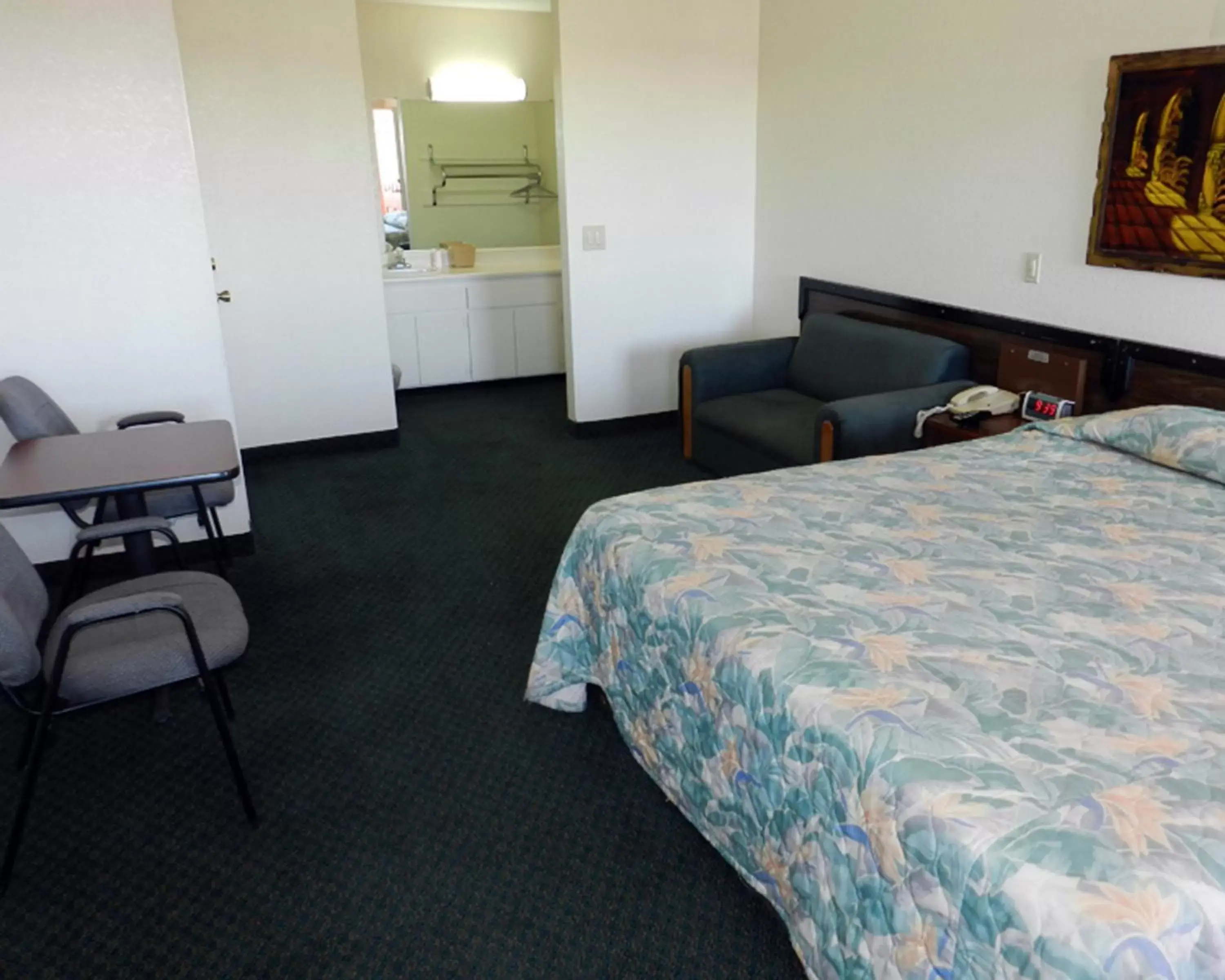 Bed, Room Photo in High Desert Motel Joshua Tree National Park