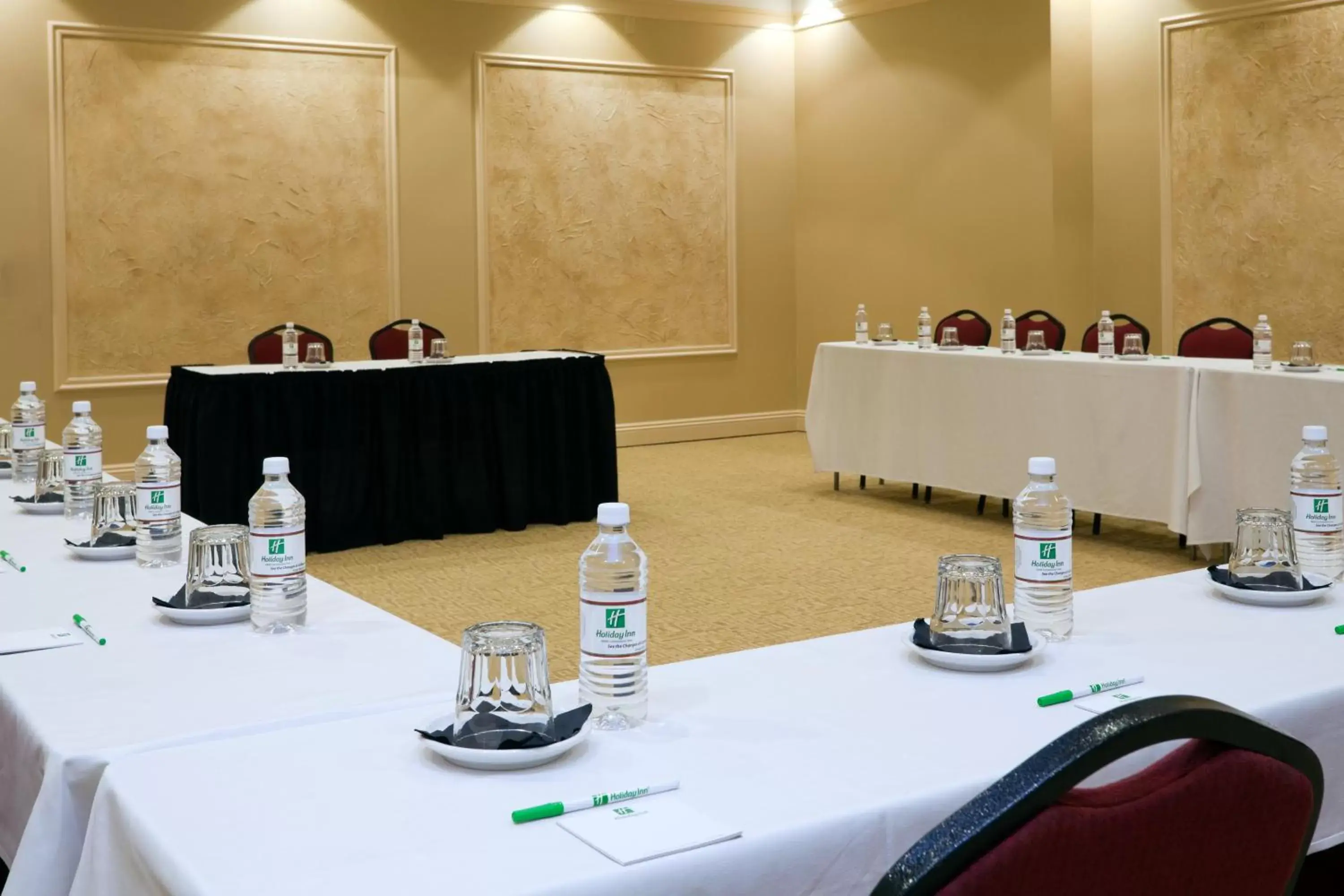 Meeting/conference room in Holiday Inn Baton Rouge College Drive I-10, an IHG Hotel