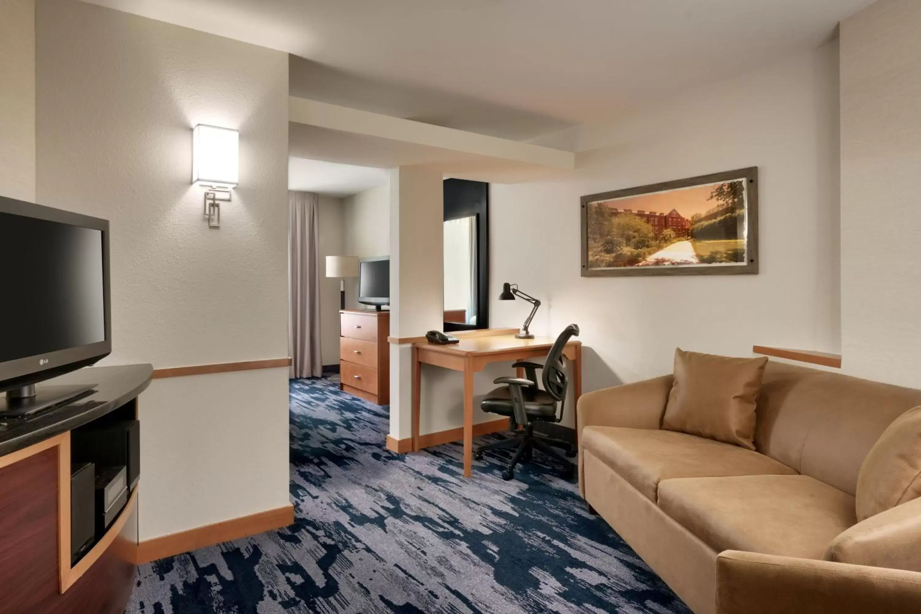 Living room, Seating Area in Fairfield Inn & Suites by Marriott Tallahassee Central