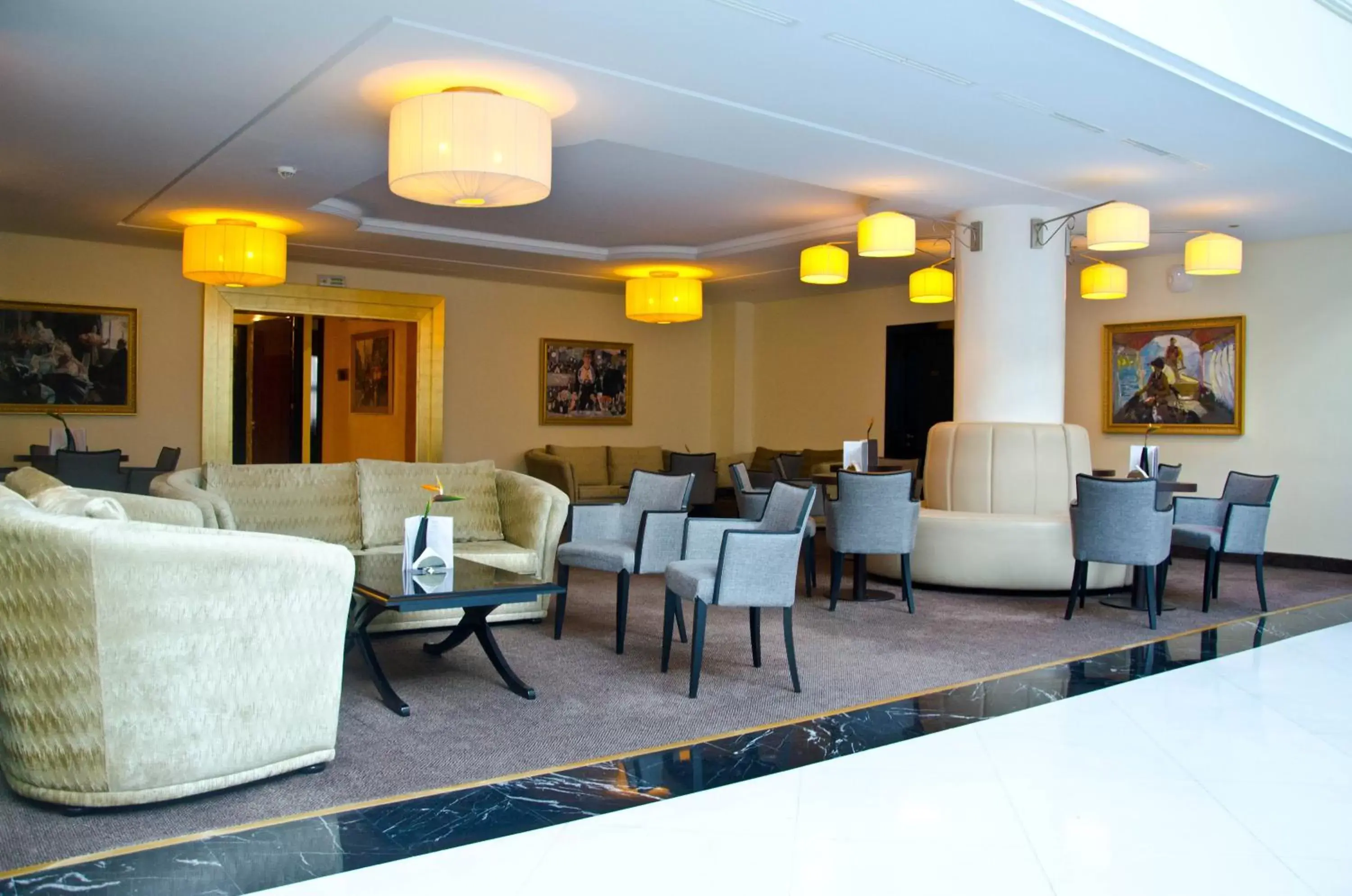 Lobby or reception in Occidental Lac Tunis Lobby or reception in Occidental Lac Tunis