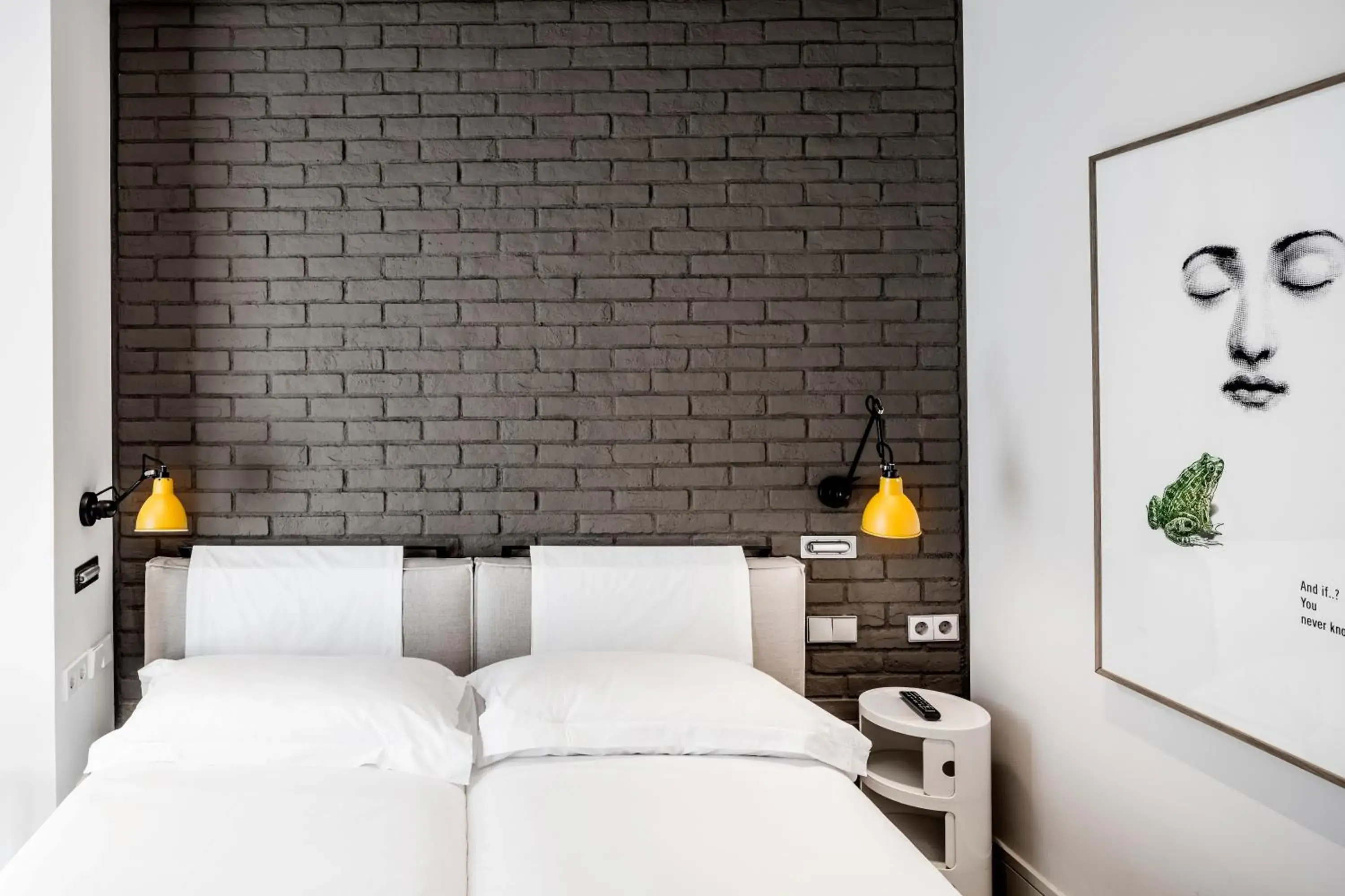 Bedroom, Bed in Midtown Apartments